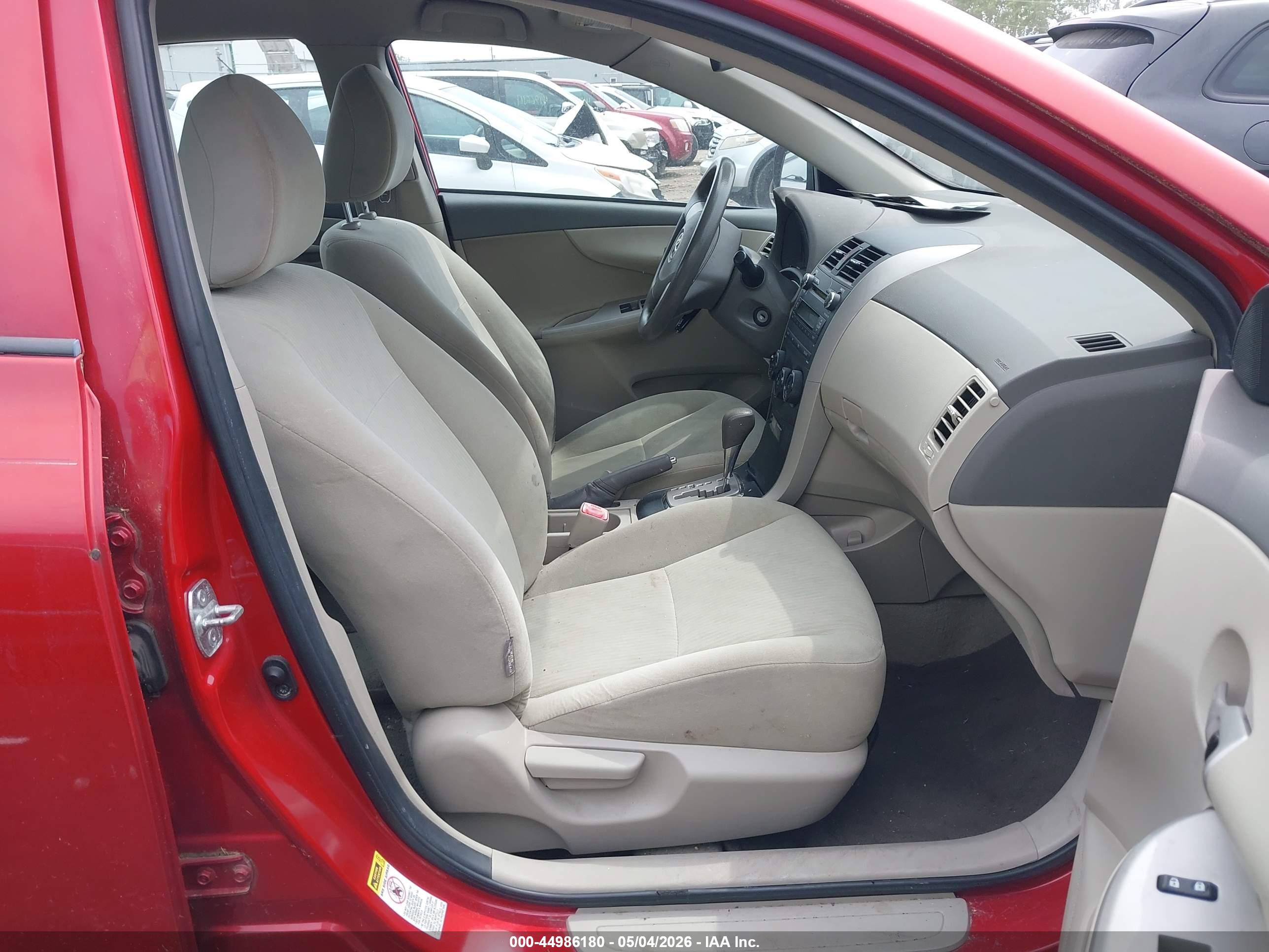 TOYOTA COROLLA image 5