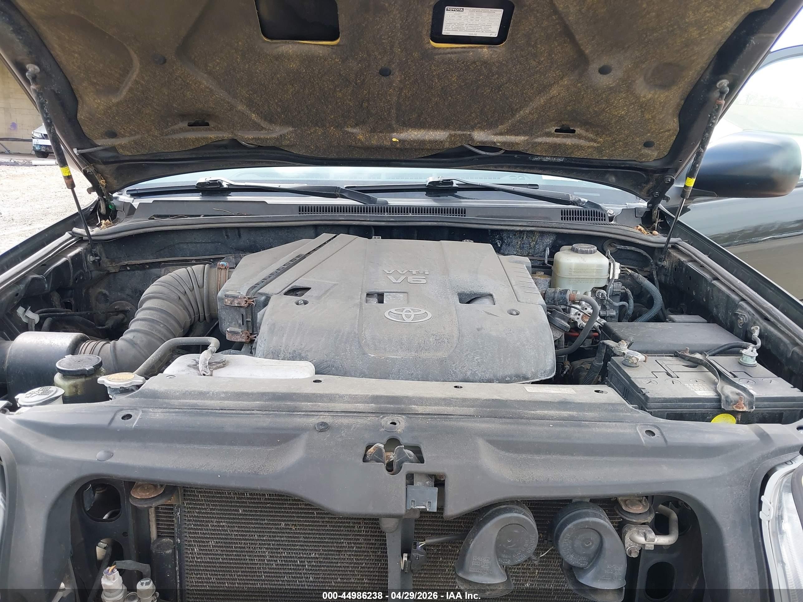 TOYOTA 4RUNNER image 10
