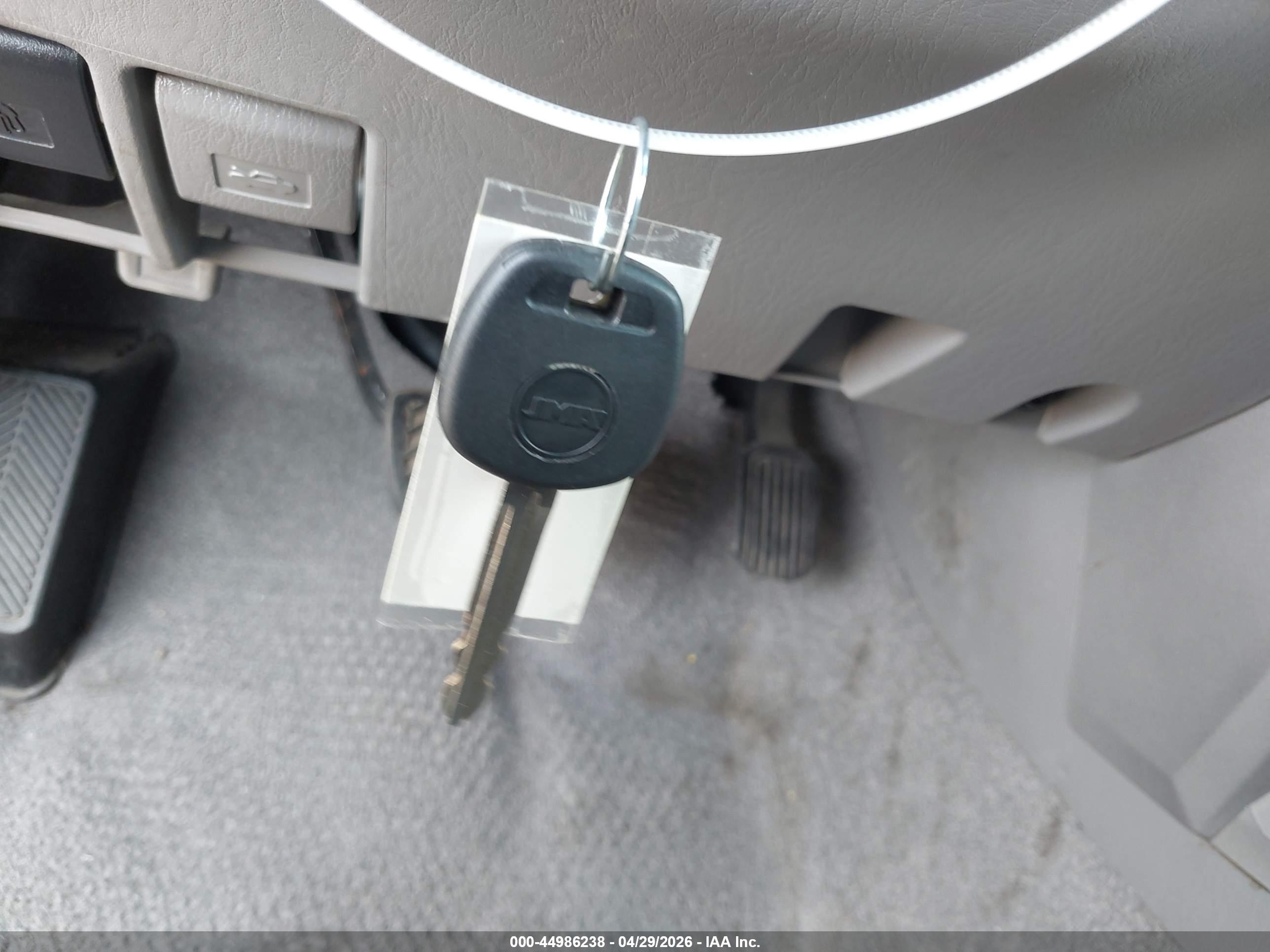 TOYOTA 4RUNNER image 11