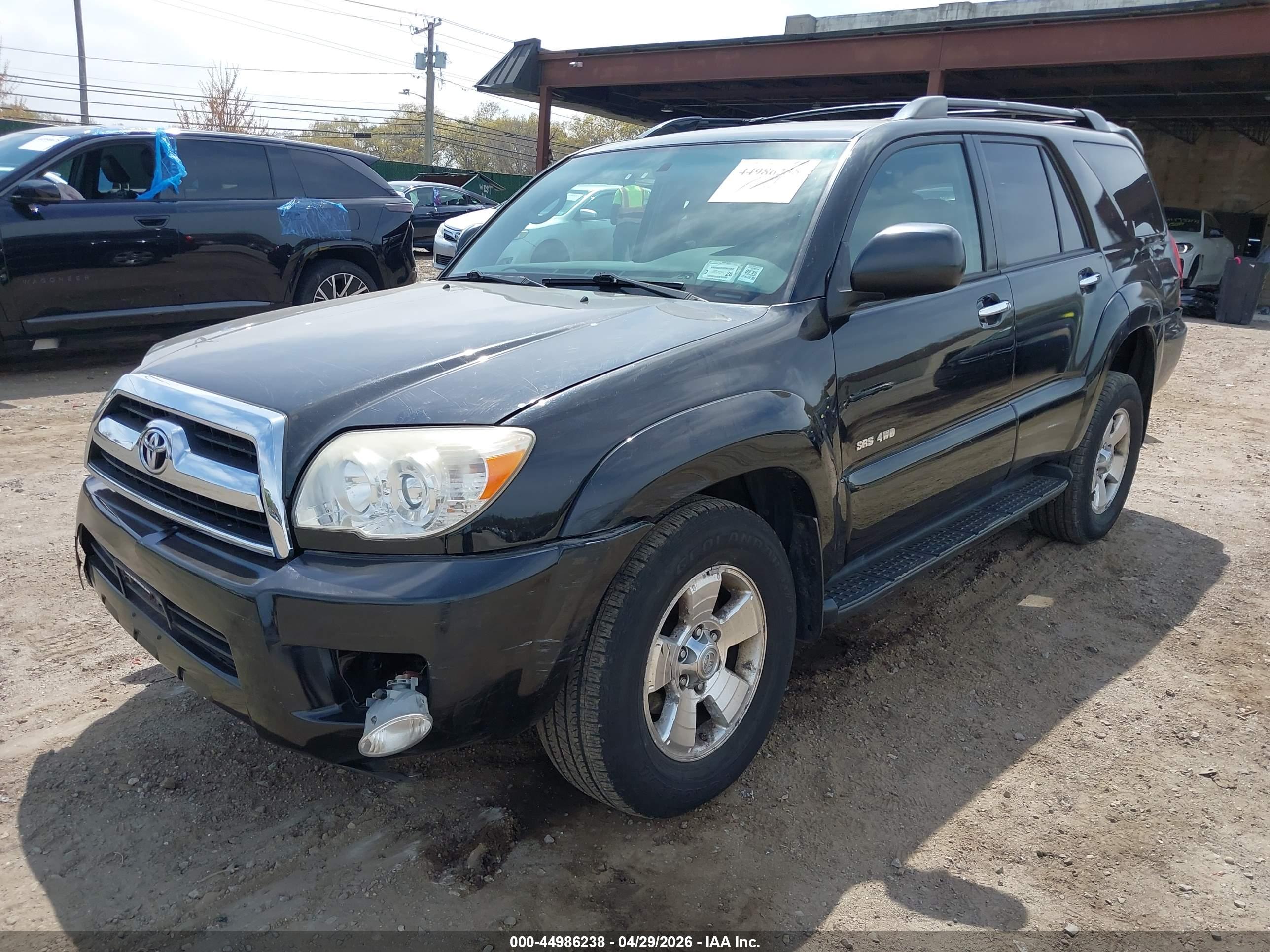 TOYOTA 4RUNNER image 2