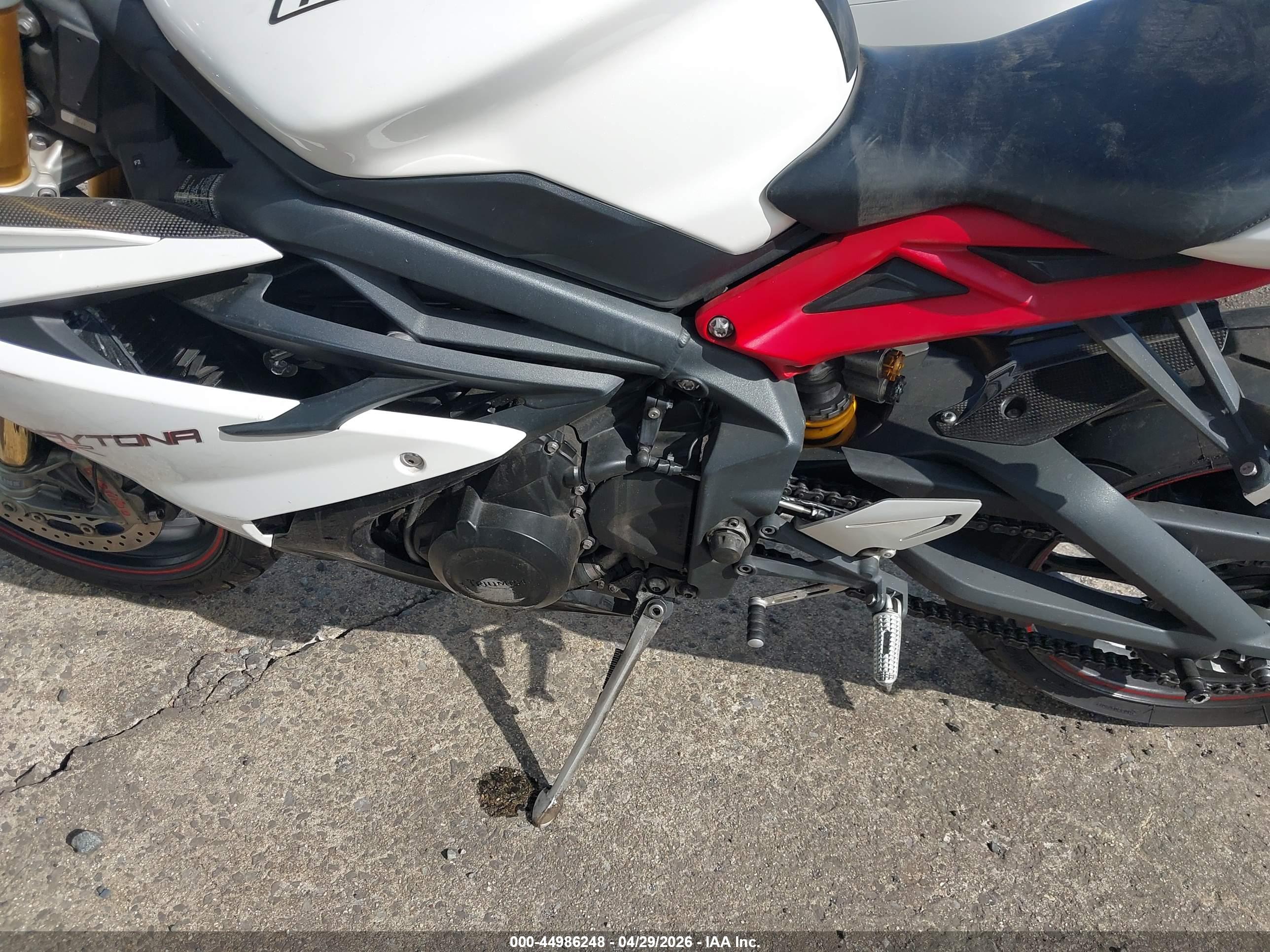 TRIUMPH MOTORCYCLE image 9
