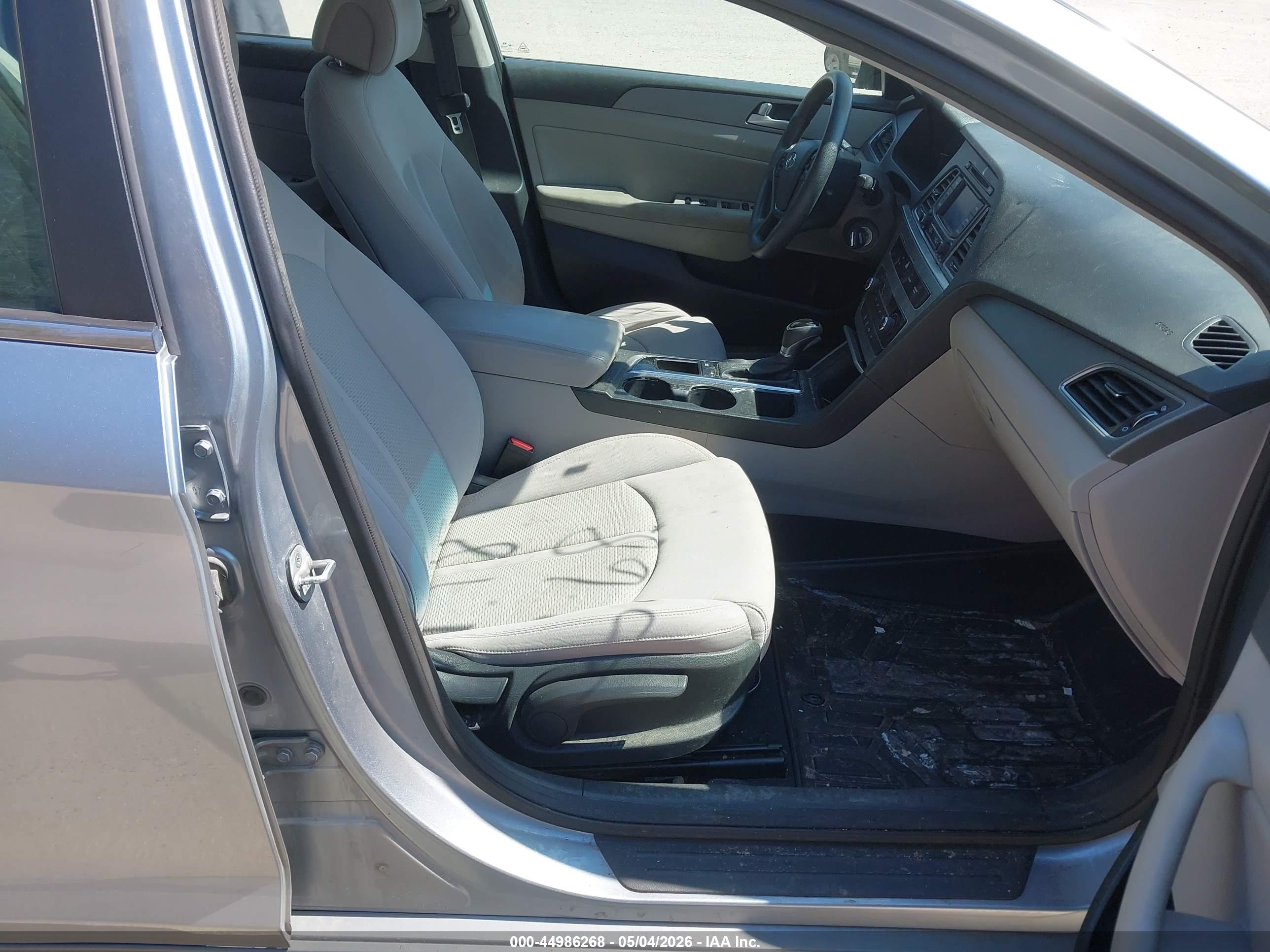 HYUNDAI SONATA image 5