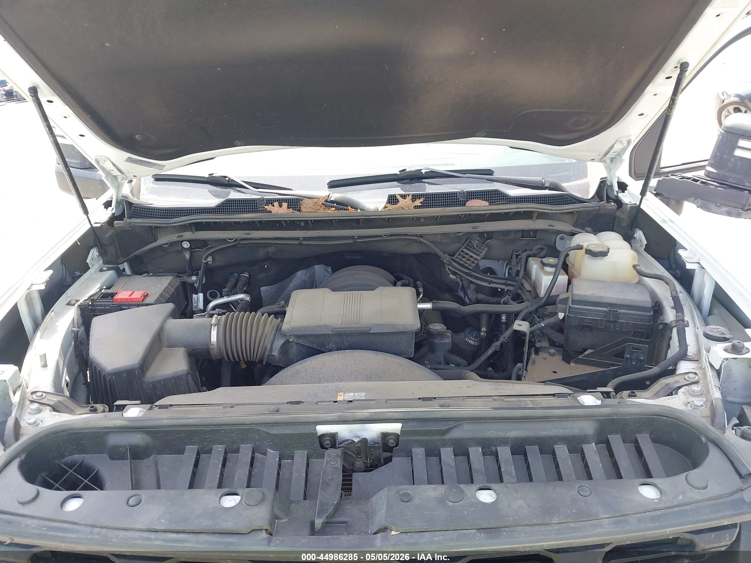 CHEVROLET SILVERADO image 10