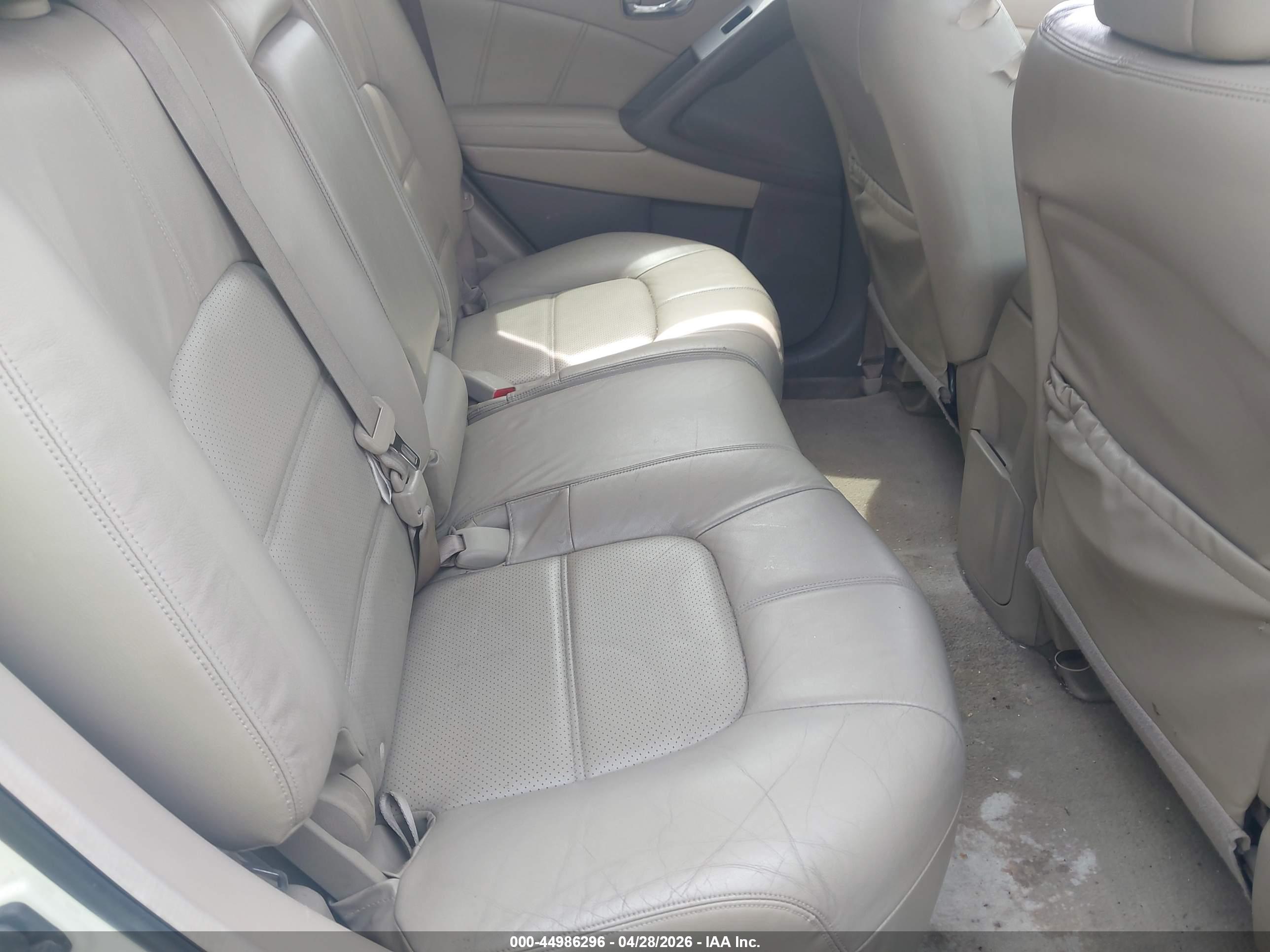 NISSAN MURANO image 8
