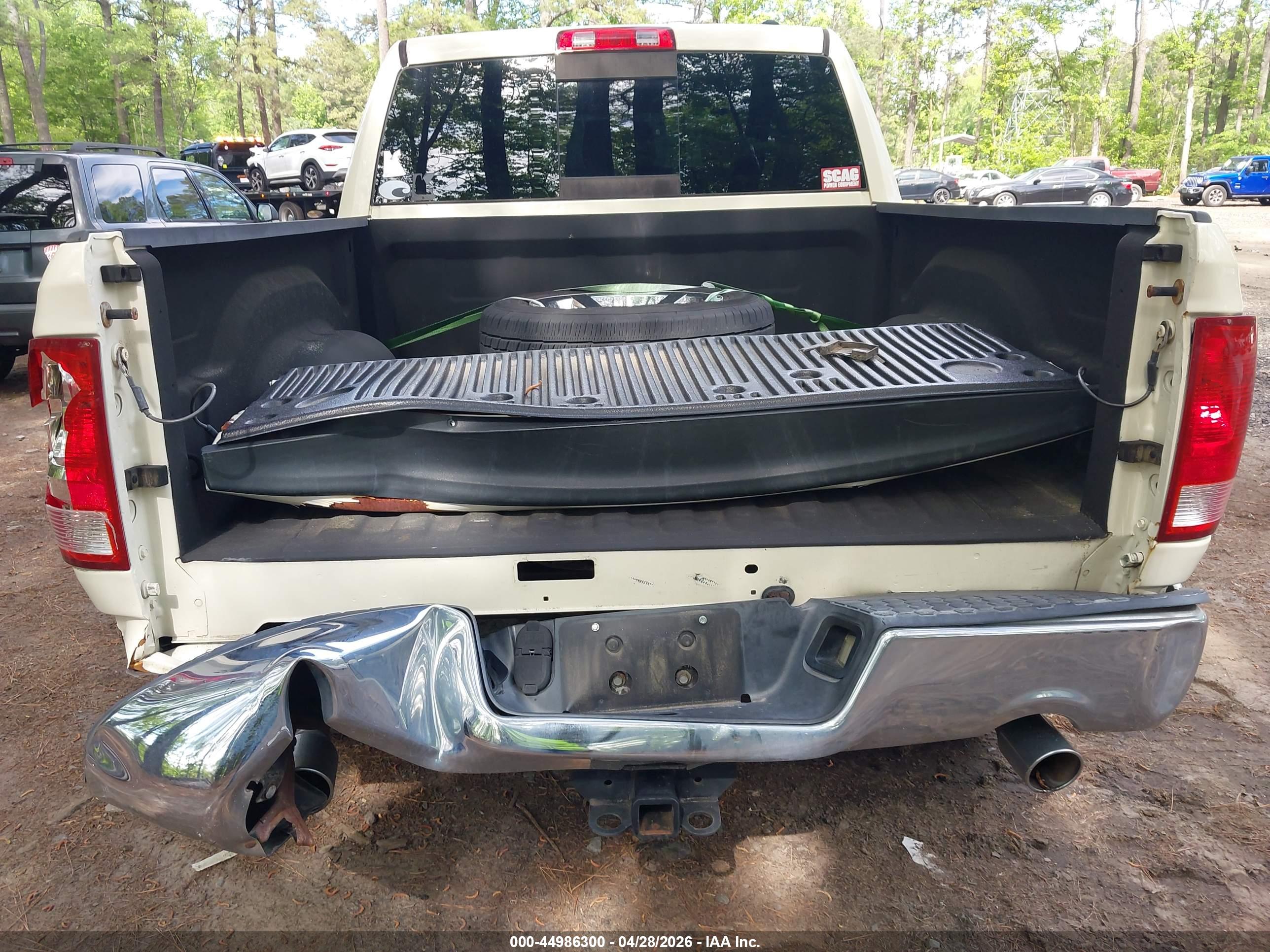 DODGE RAM image 6
