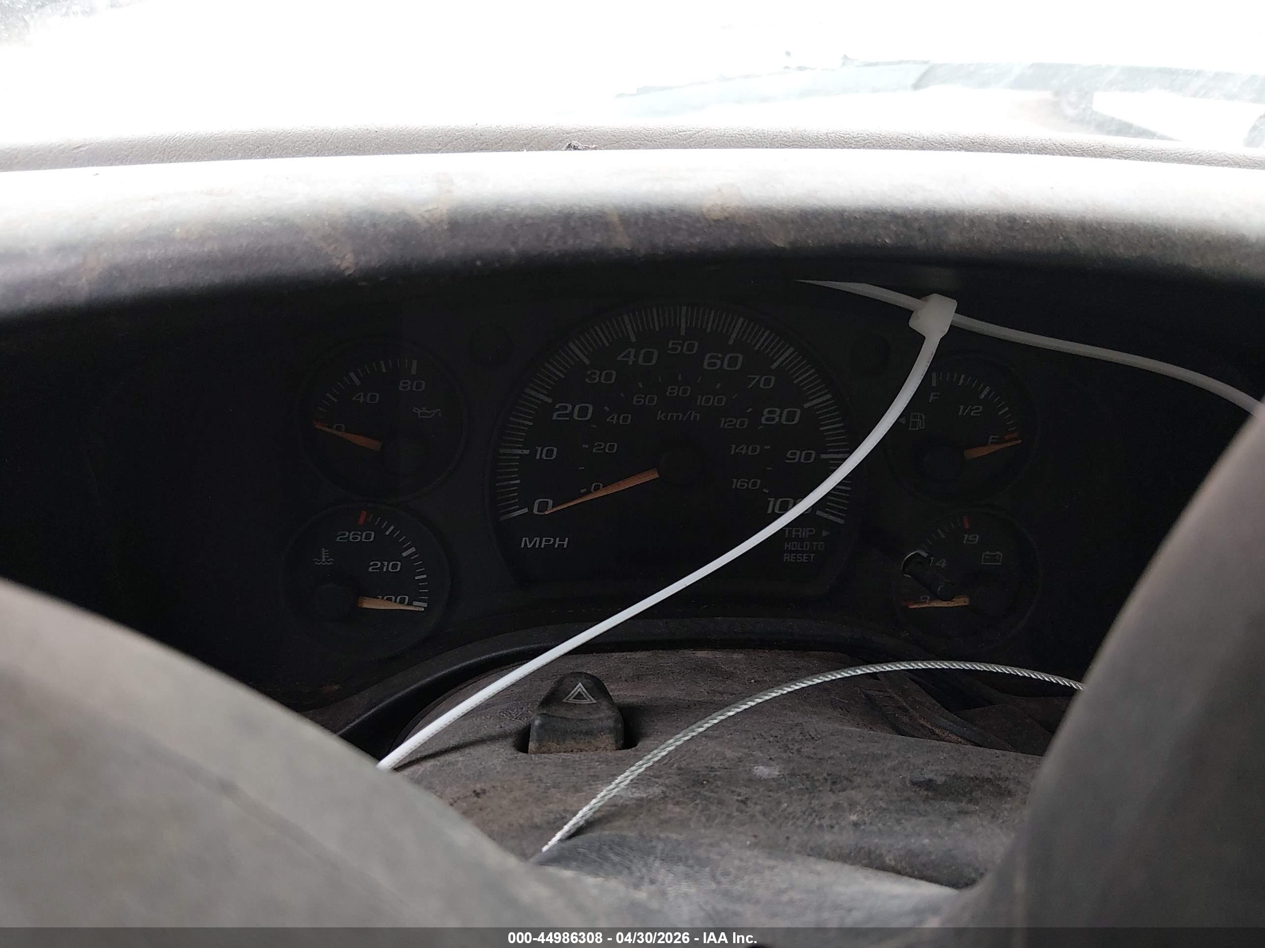 CHEVROLET EXPRESS image 6