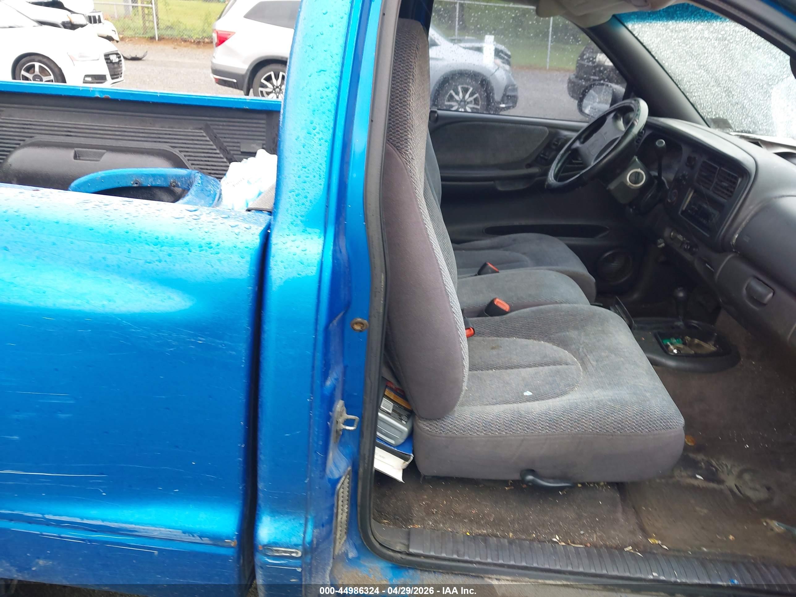 DODGE DAKOTA image 8