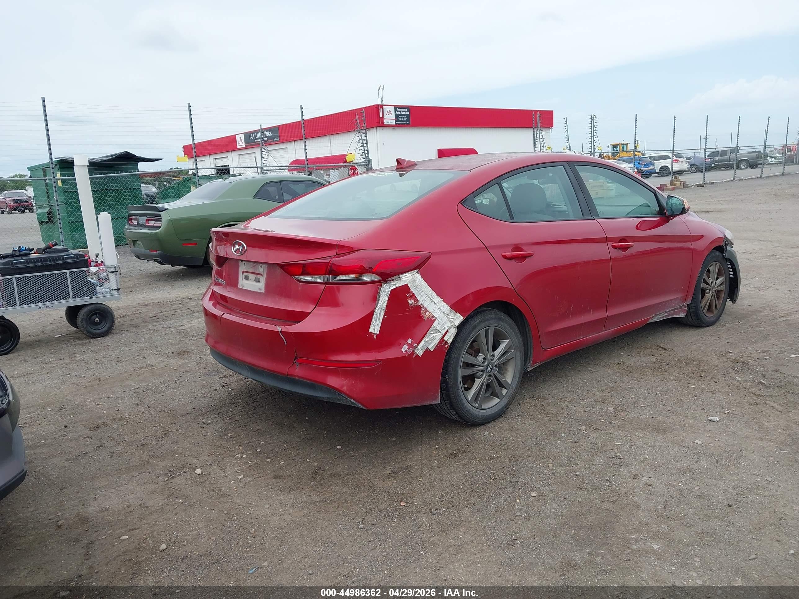 HYUNDAI ELANTRA image 4