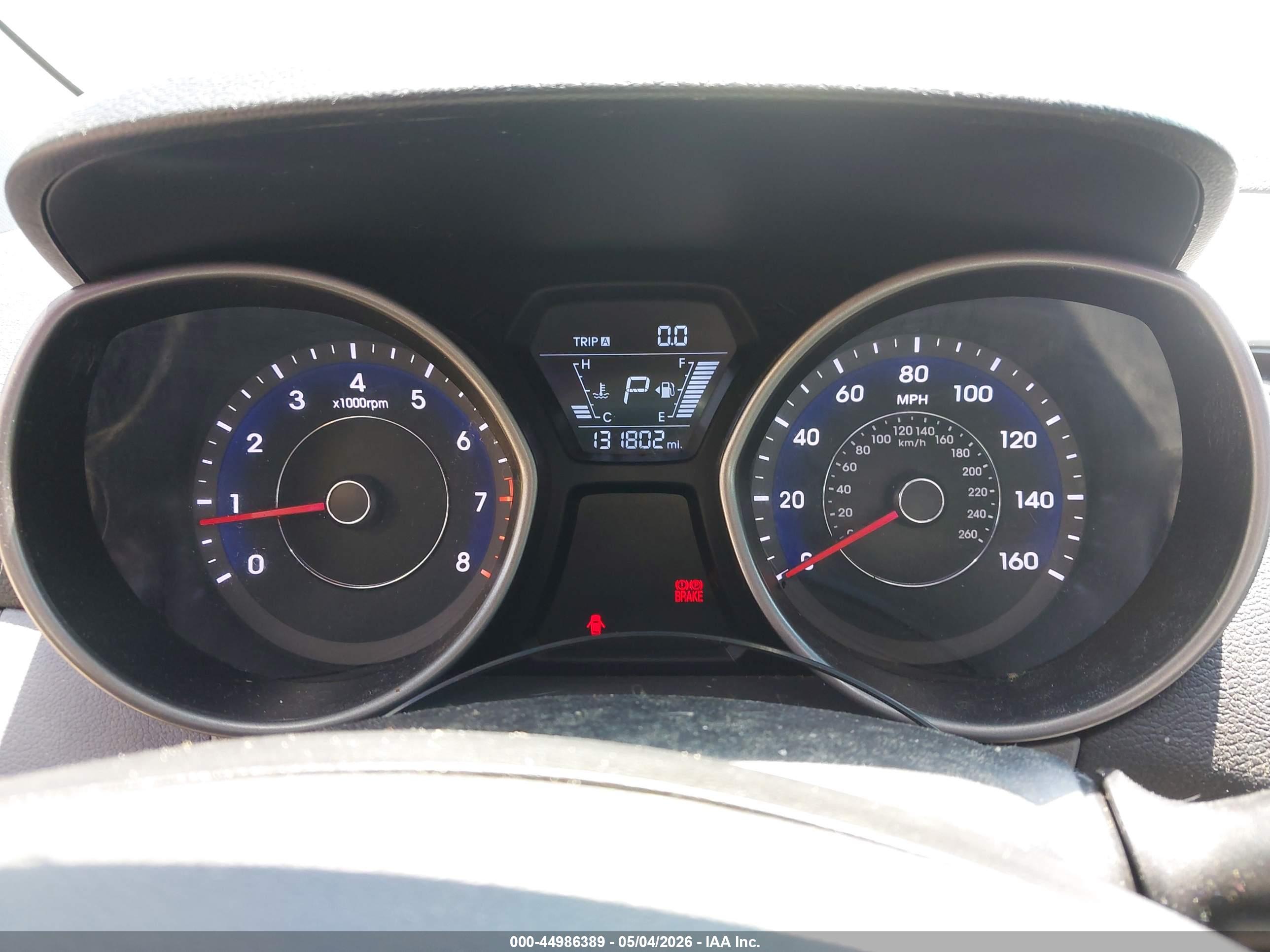 HYUNDAI ELANTRA image 7