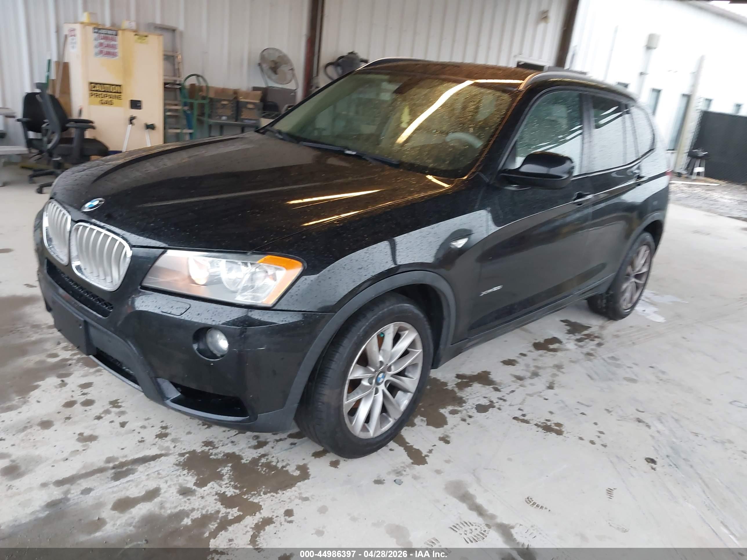 BMW X3 image 2