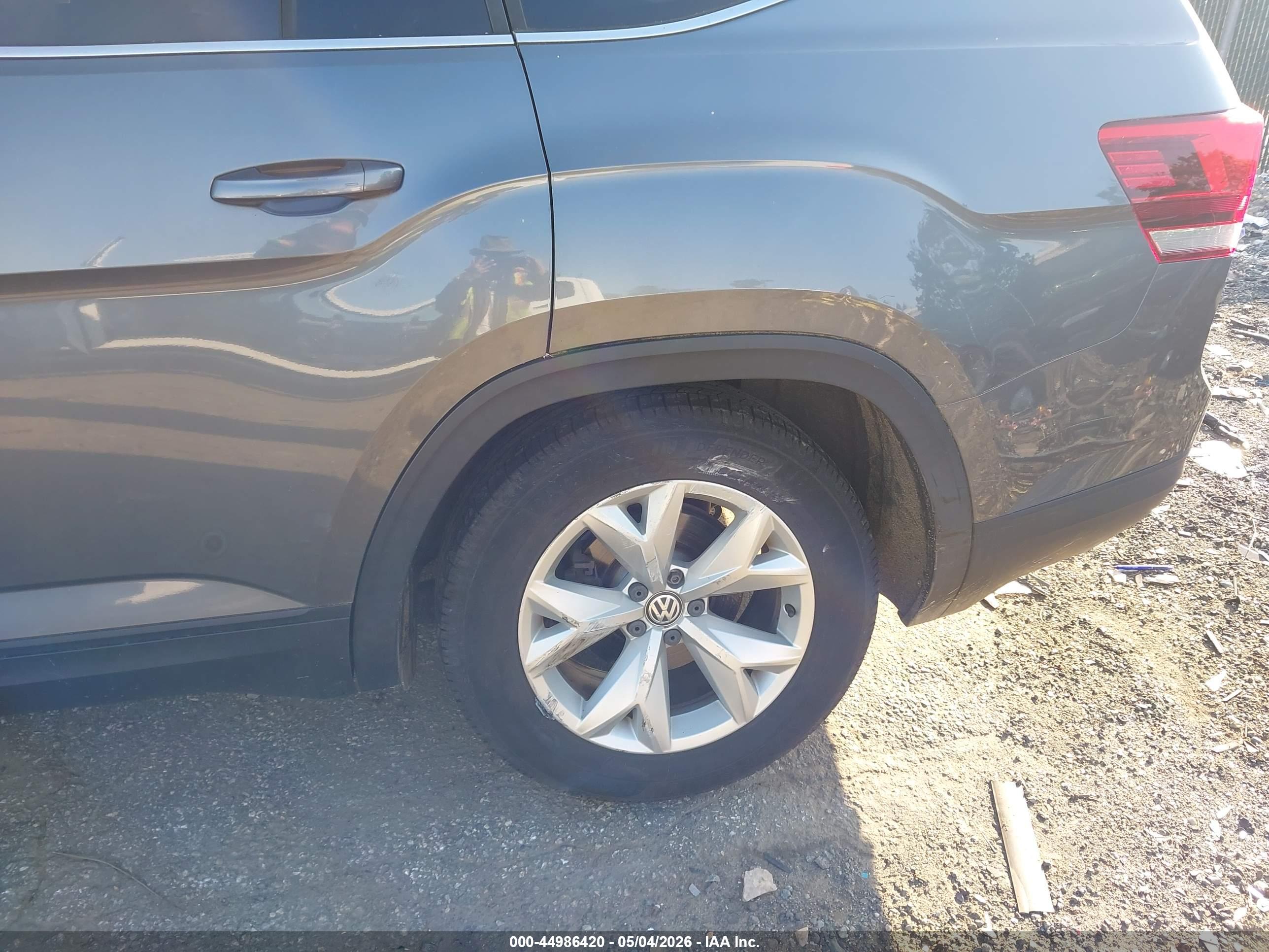 VOLKSWAGEN ATLAS image 6
