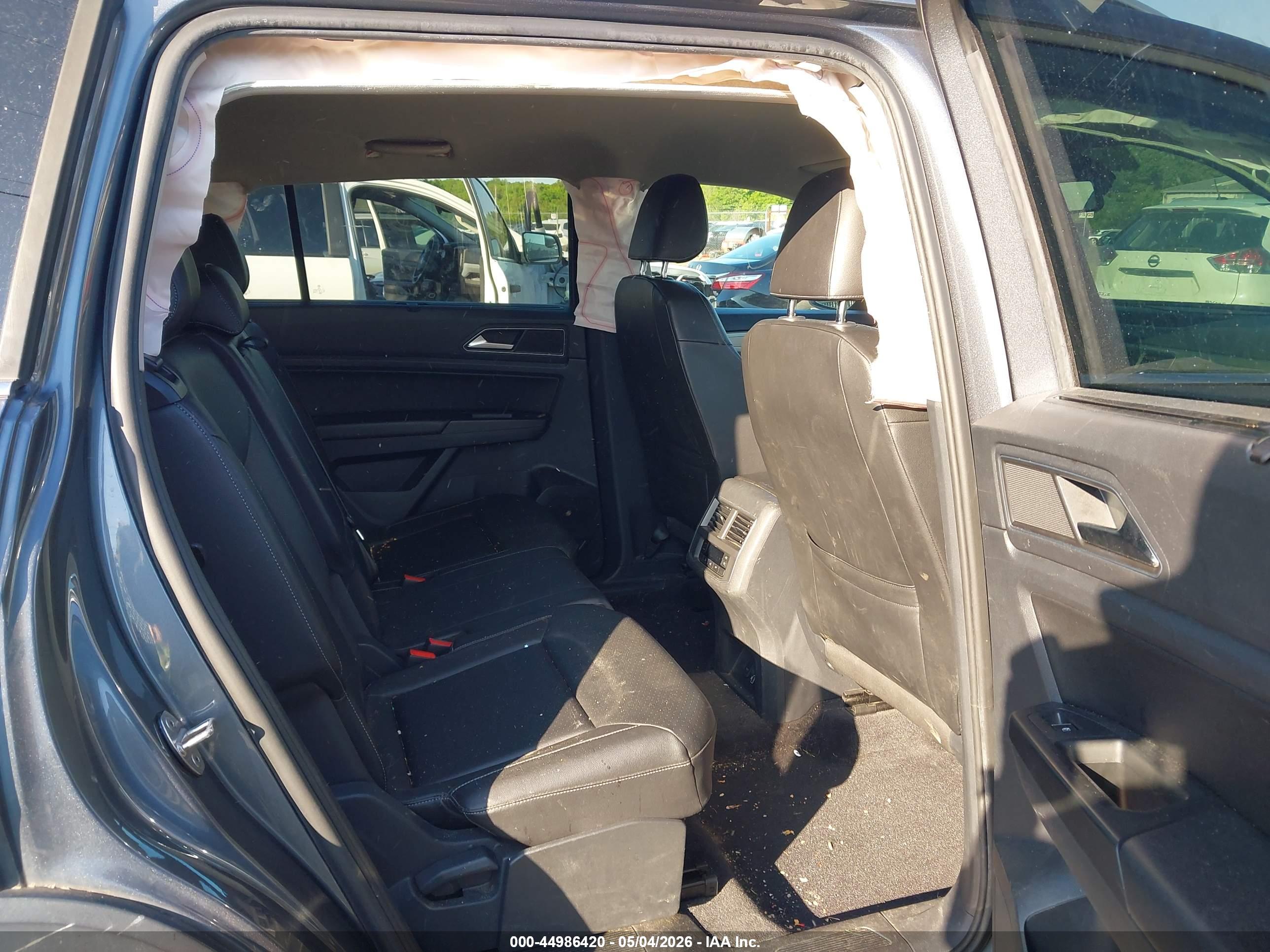 VOLKSWAGEN ATLAS image 8