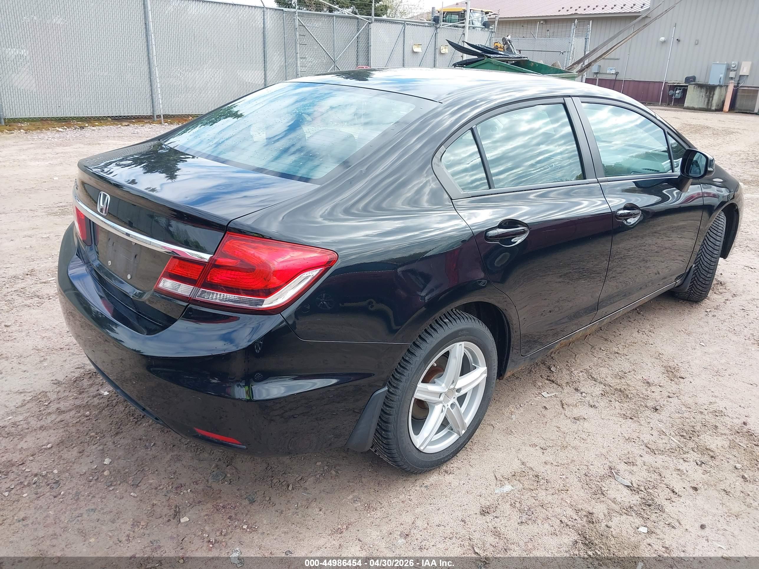 HONDA CIVIC image 4