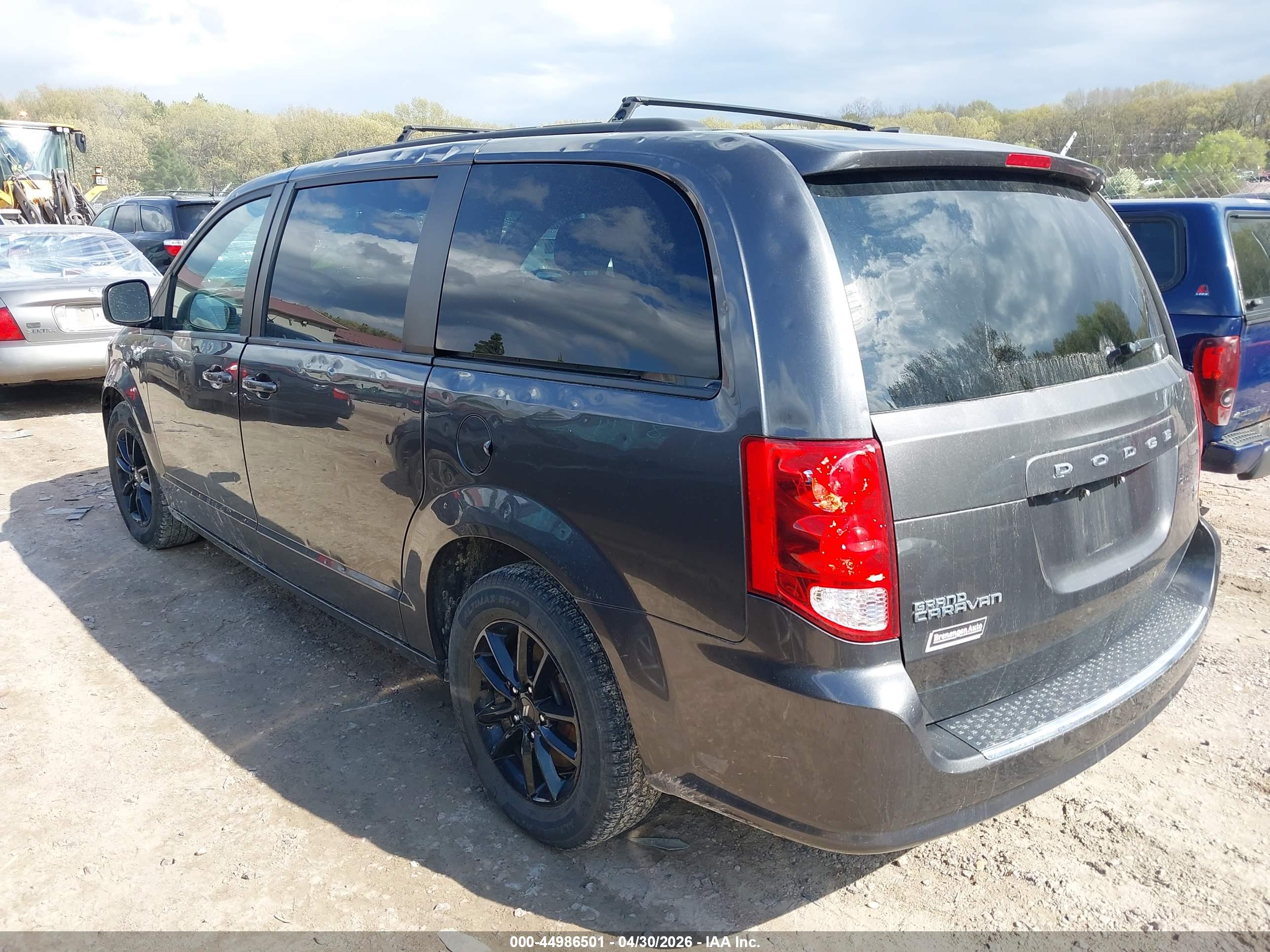 DODGE GRAND image 3