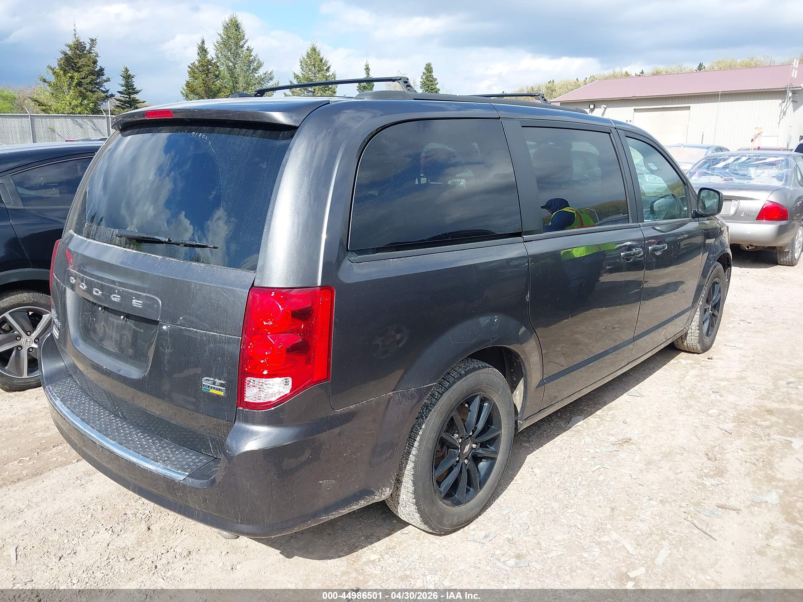 DODGE GRAND image 4