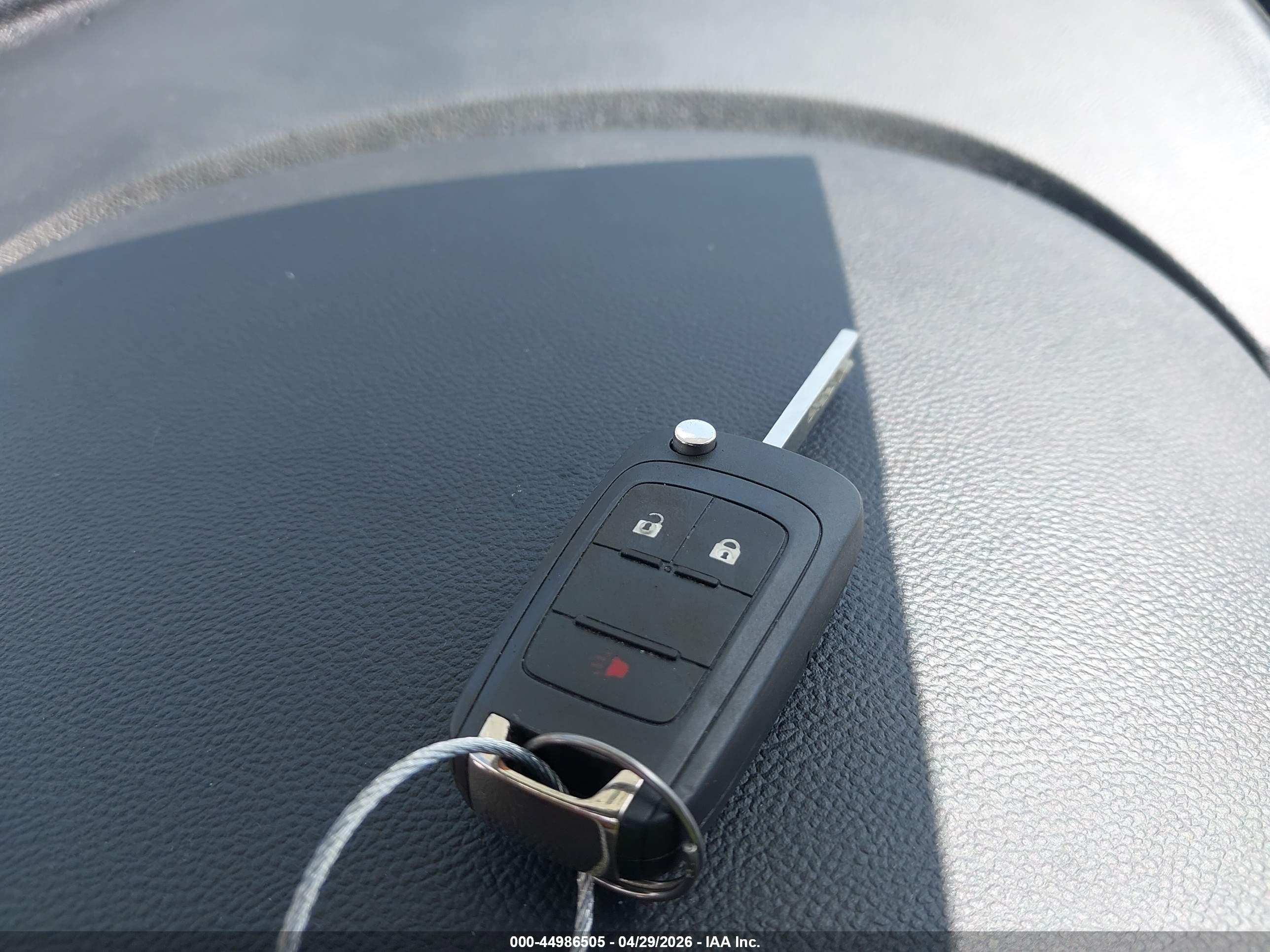 CHEVROLET EQUINOX image 11