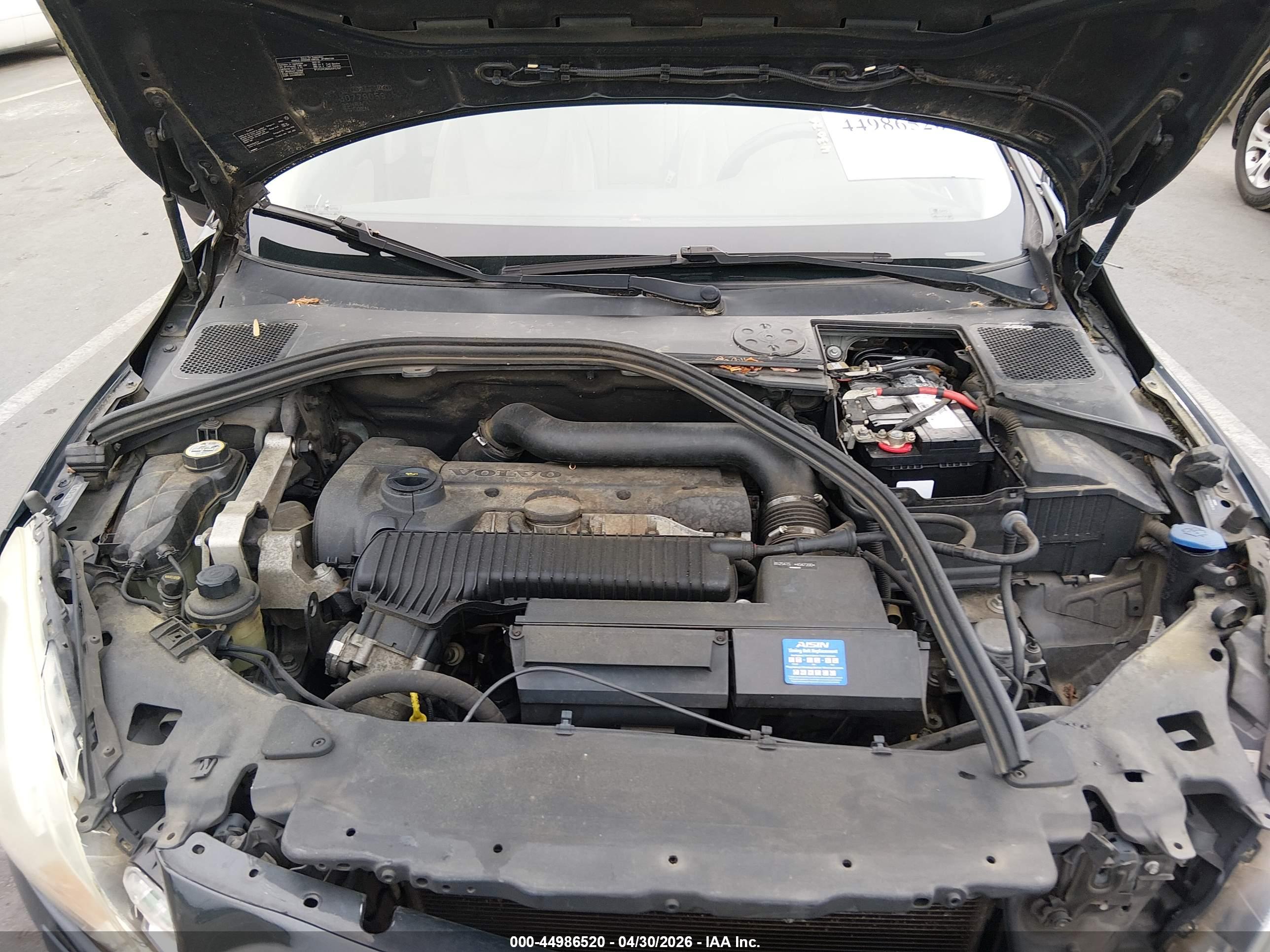 VOLVO S60 image 10