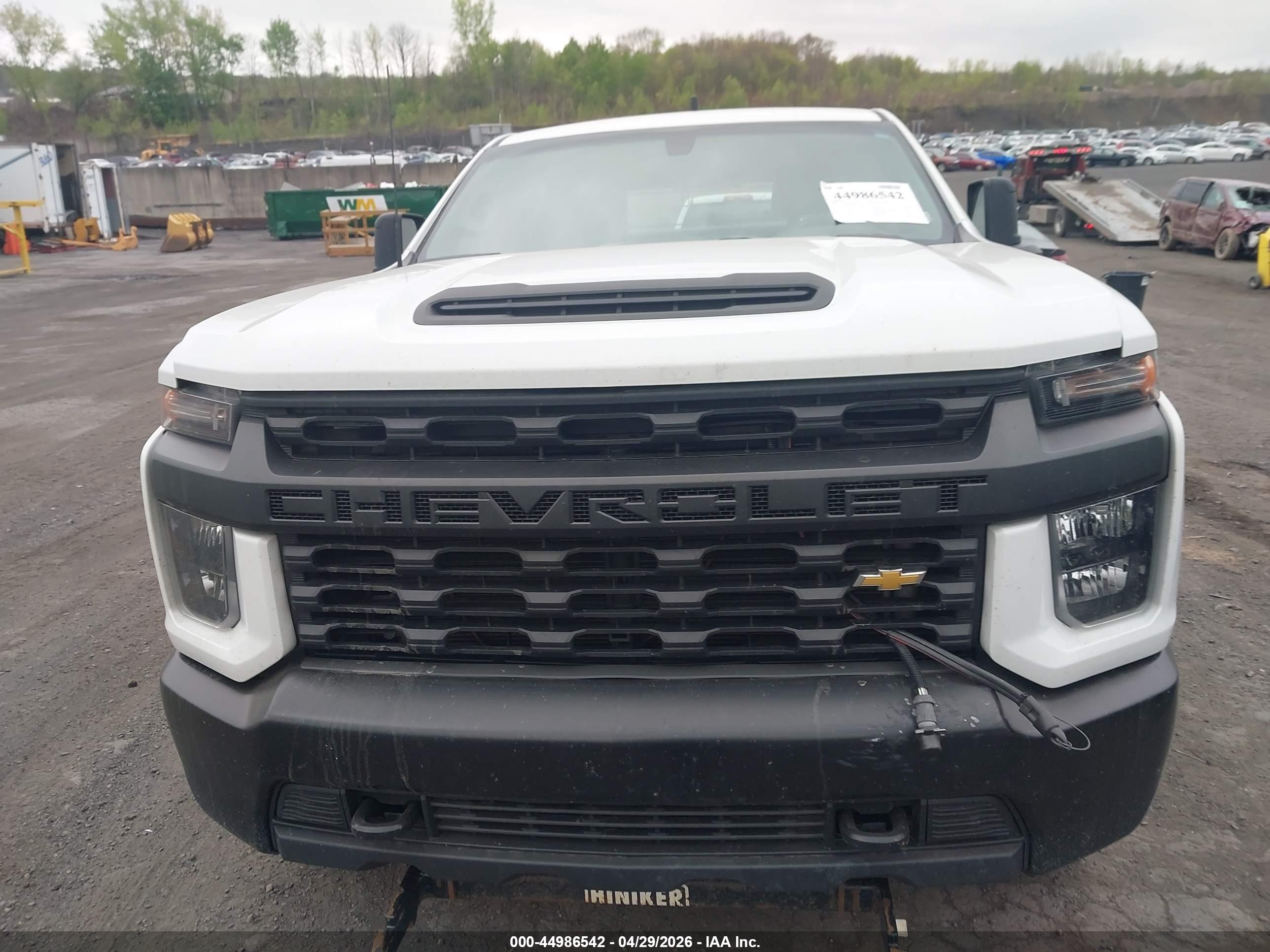CHEVROLET SILVERADO image 6