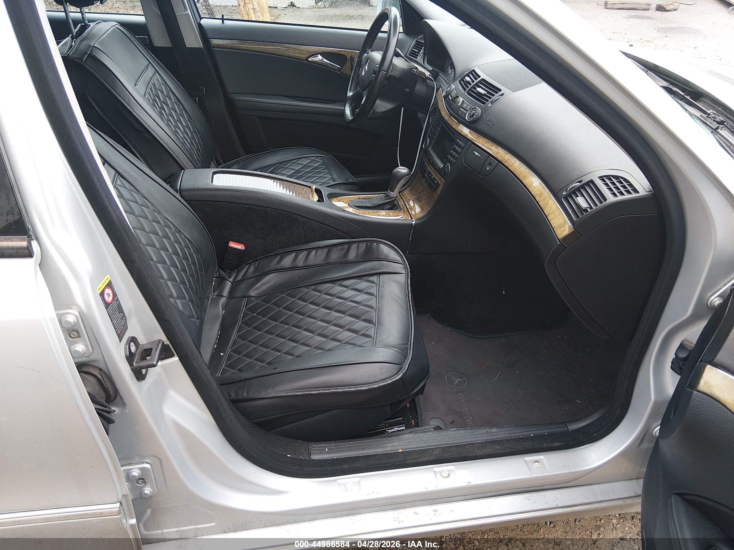 MERCEDES-BENZ E image 5