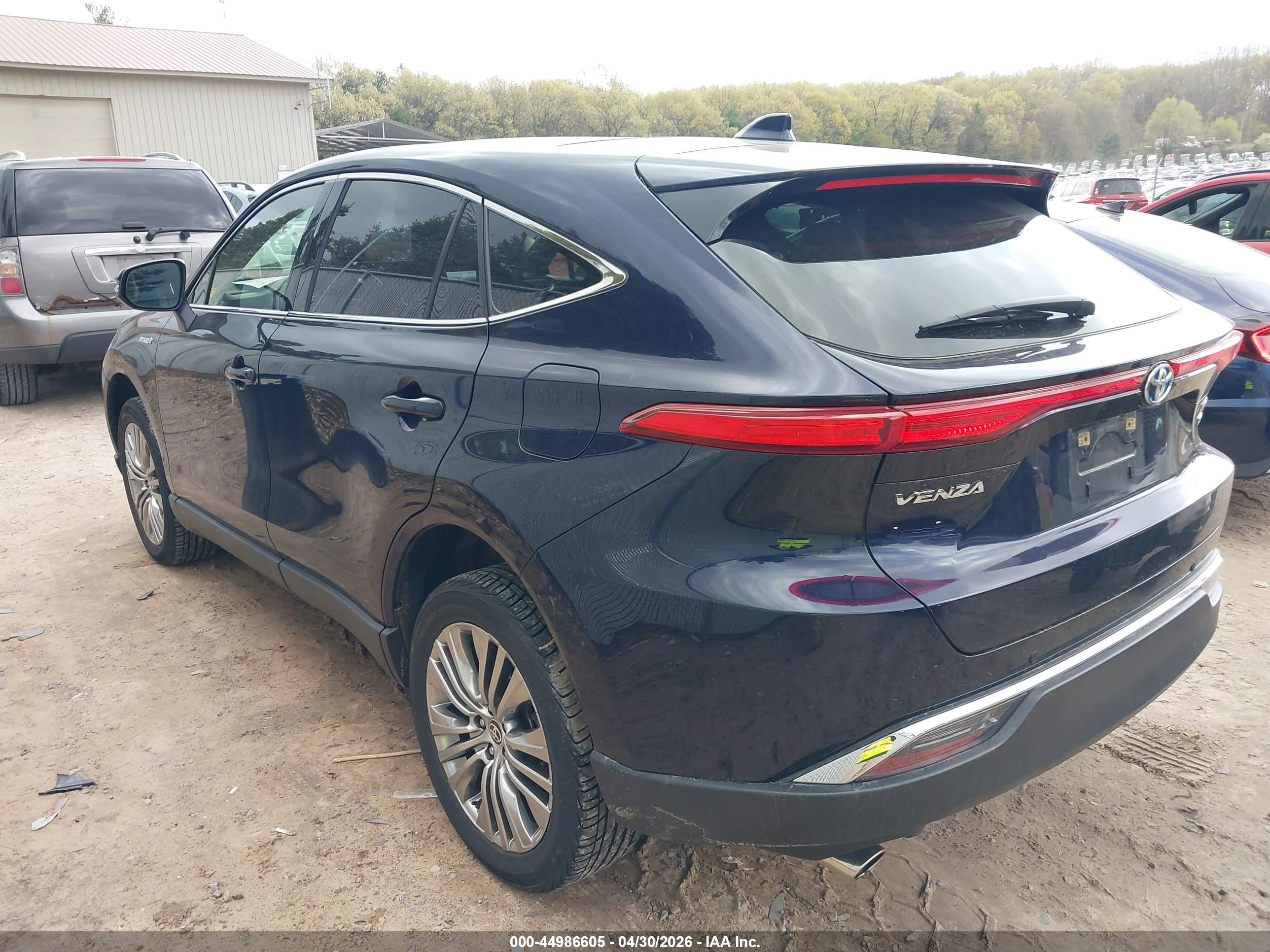 TOYOTA VENZA image 3