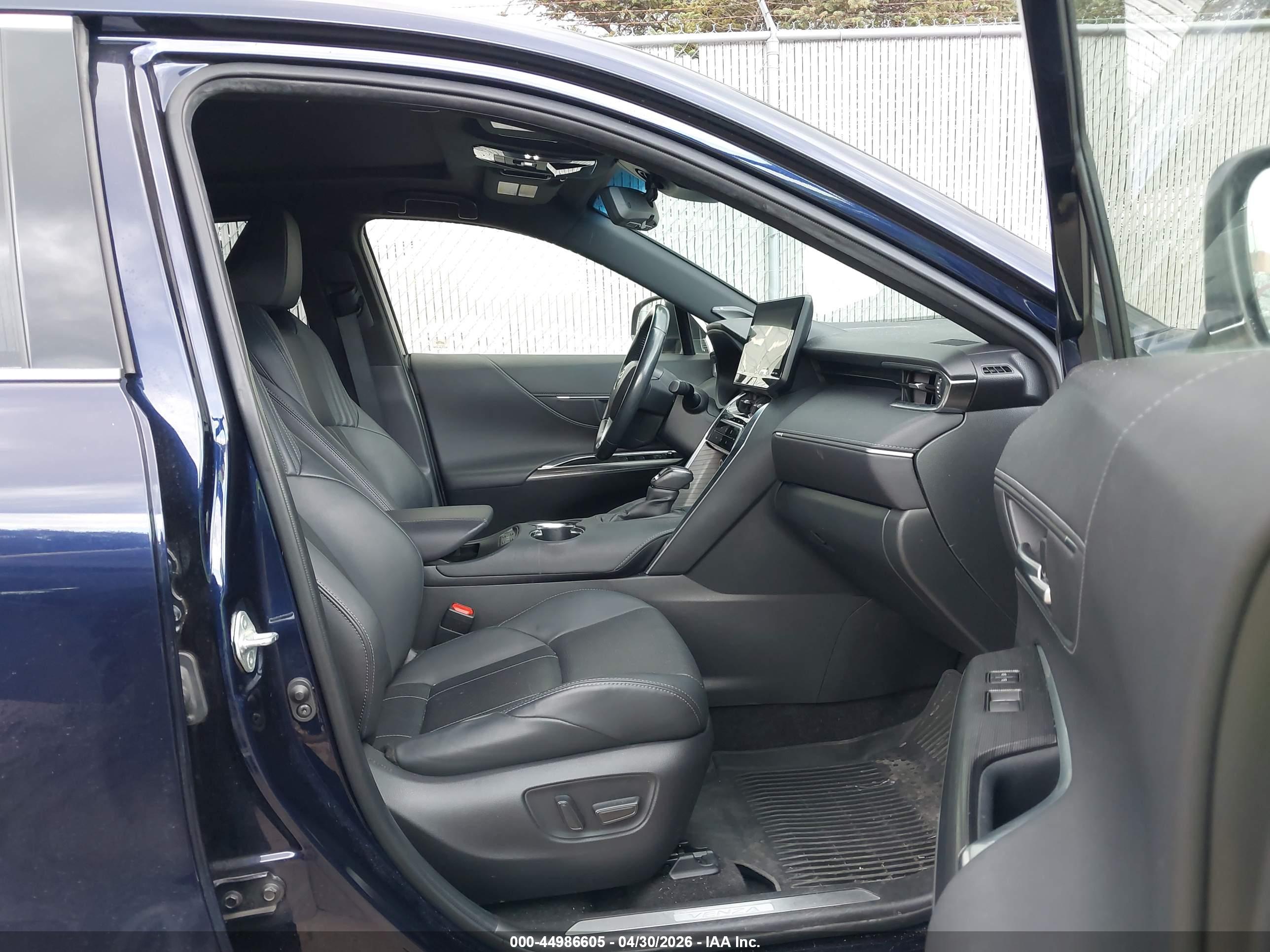 TOYOTA VENZA image 5