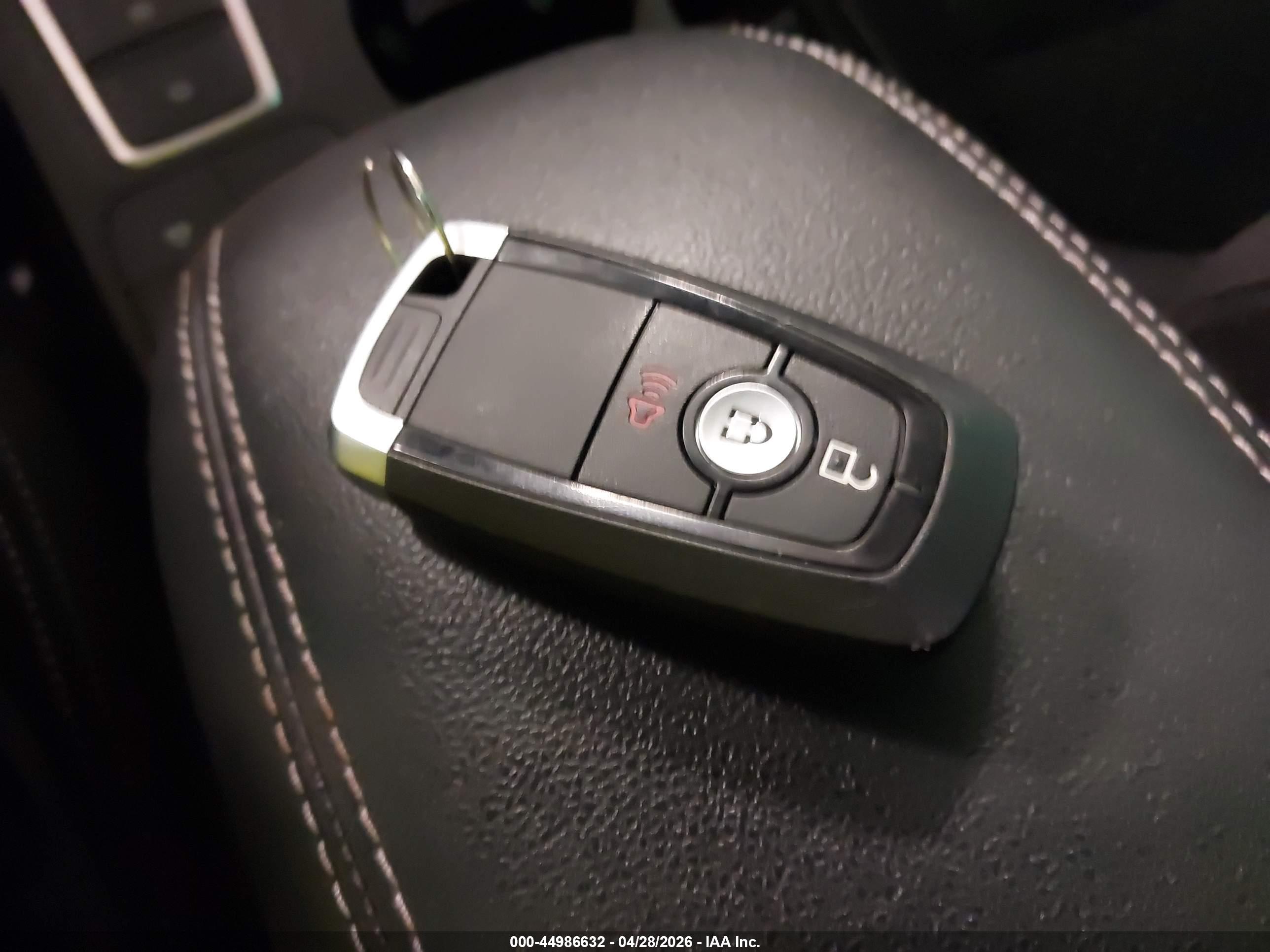 FORD ESCAPE image 11
