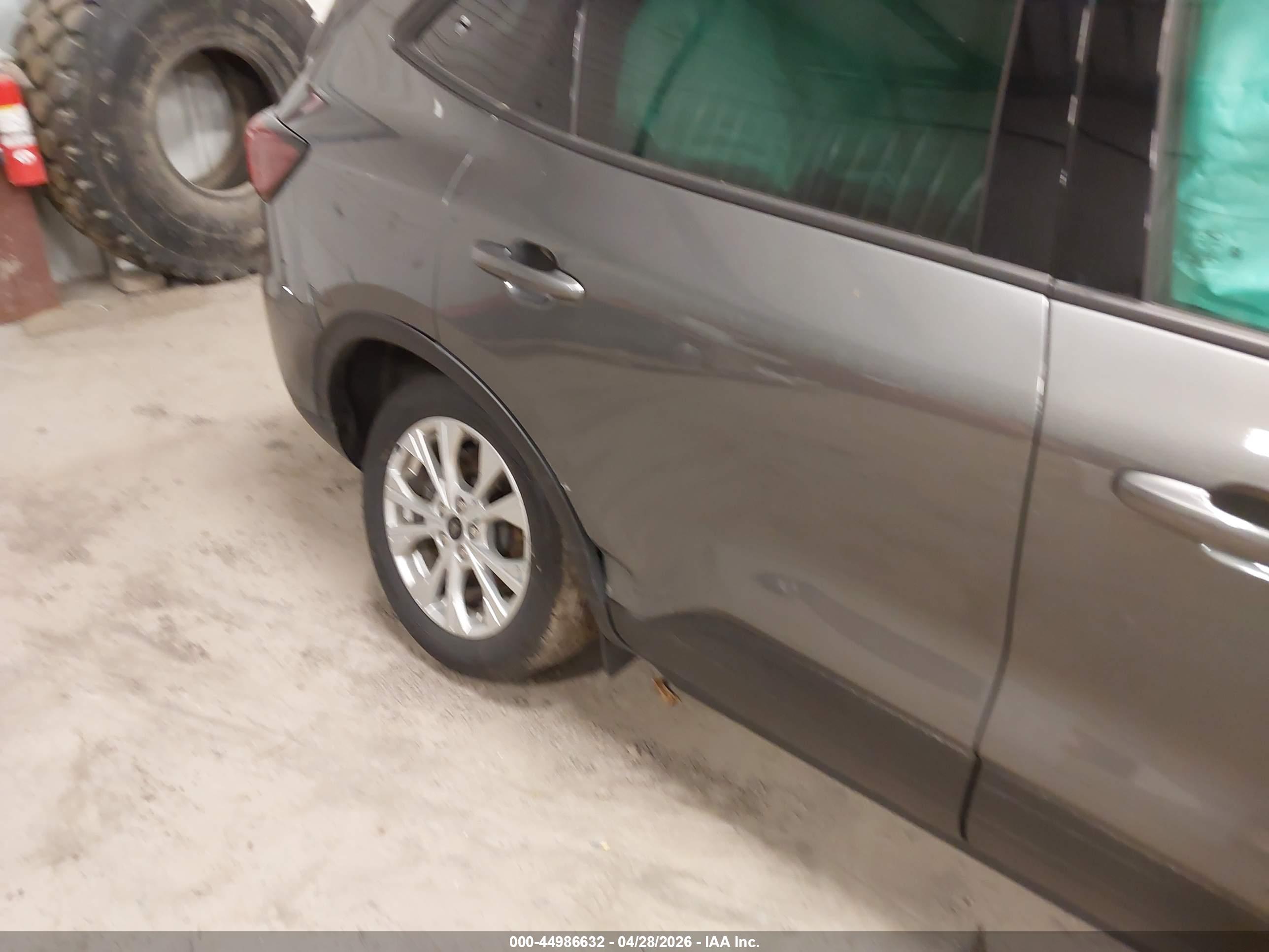 FORD ESCAPE image 6