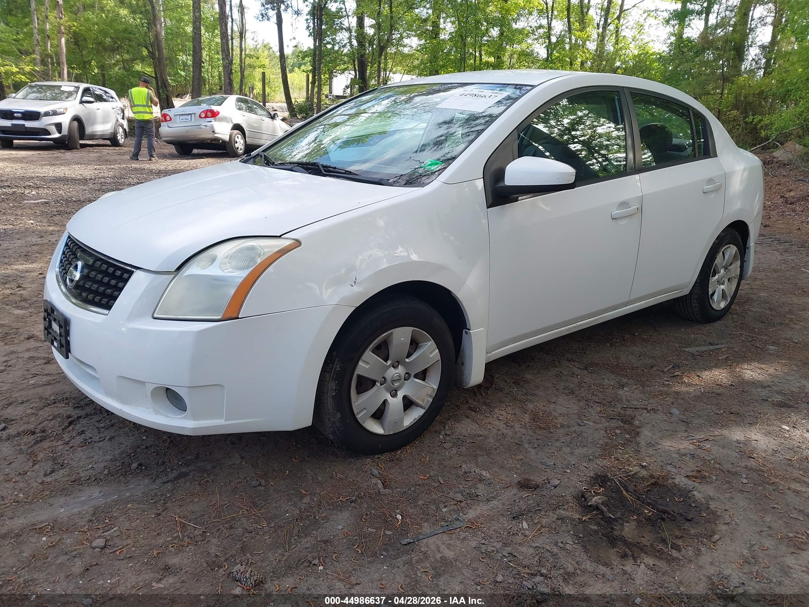 NISSAN SENTRA image 2