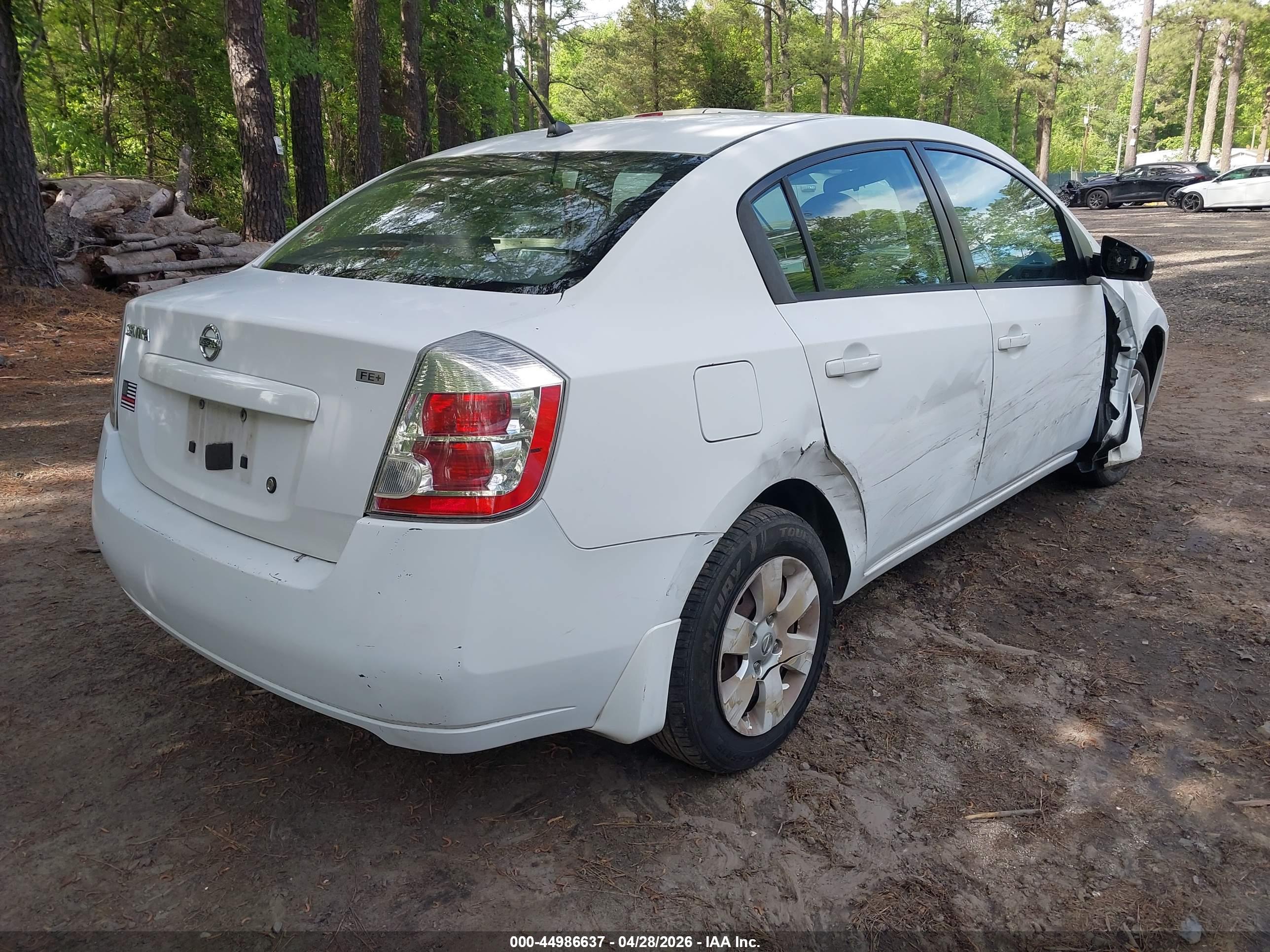NISSAN SENTRA image 4