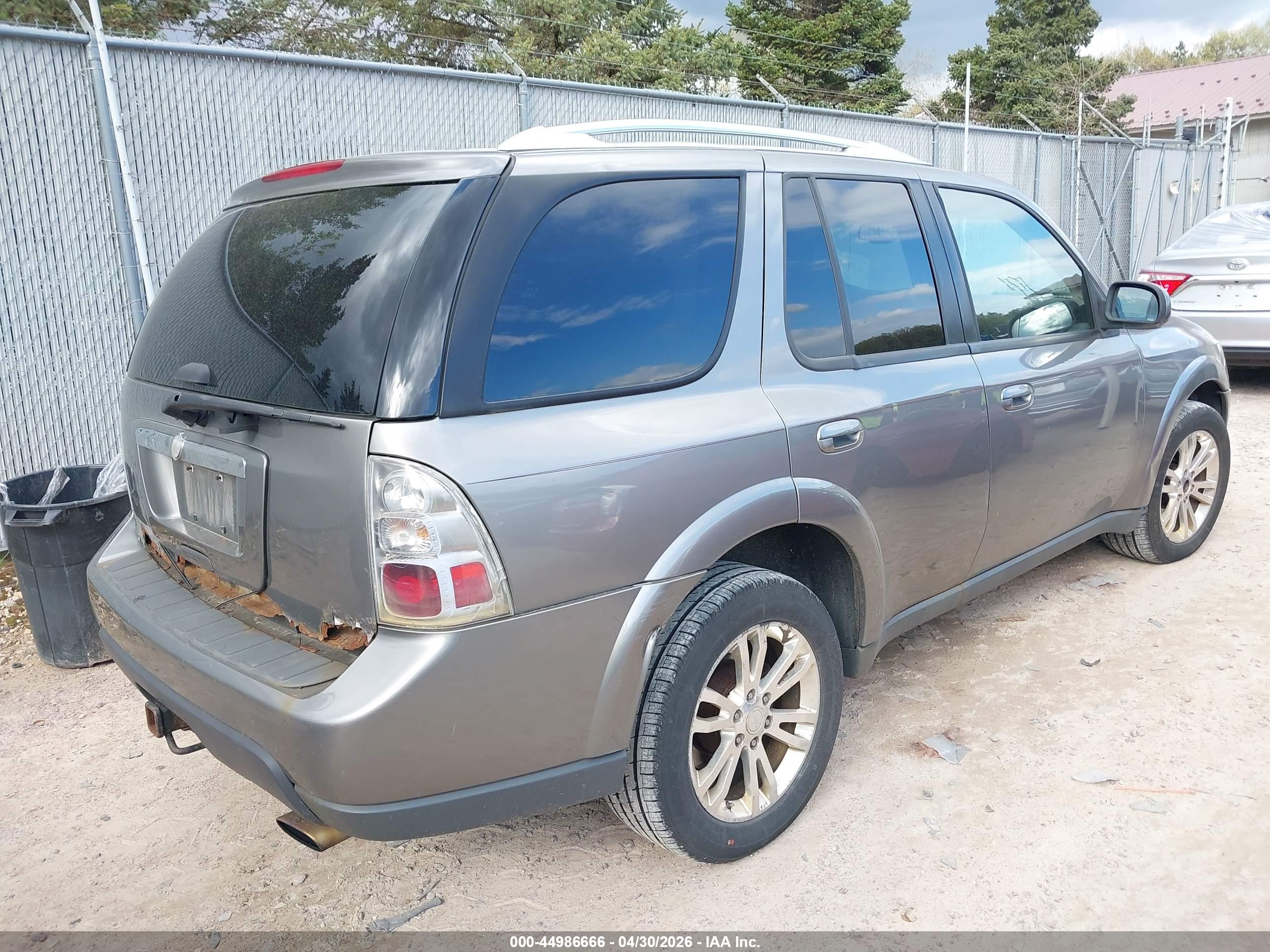 SAAB 9-7X image 4