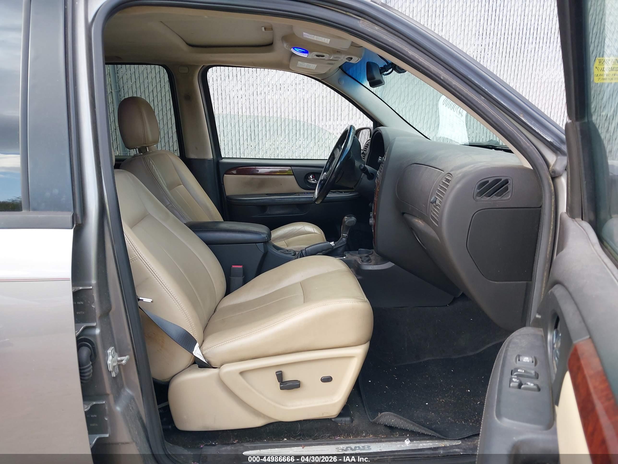 SAAB 9-7X image 5