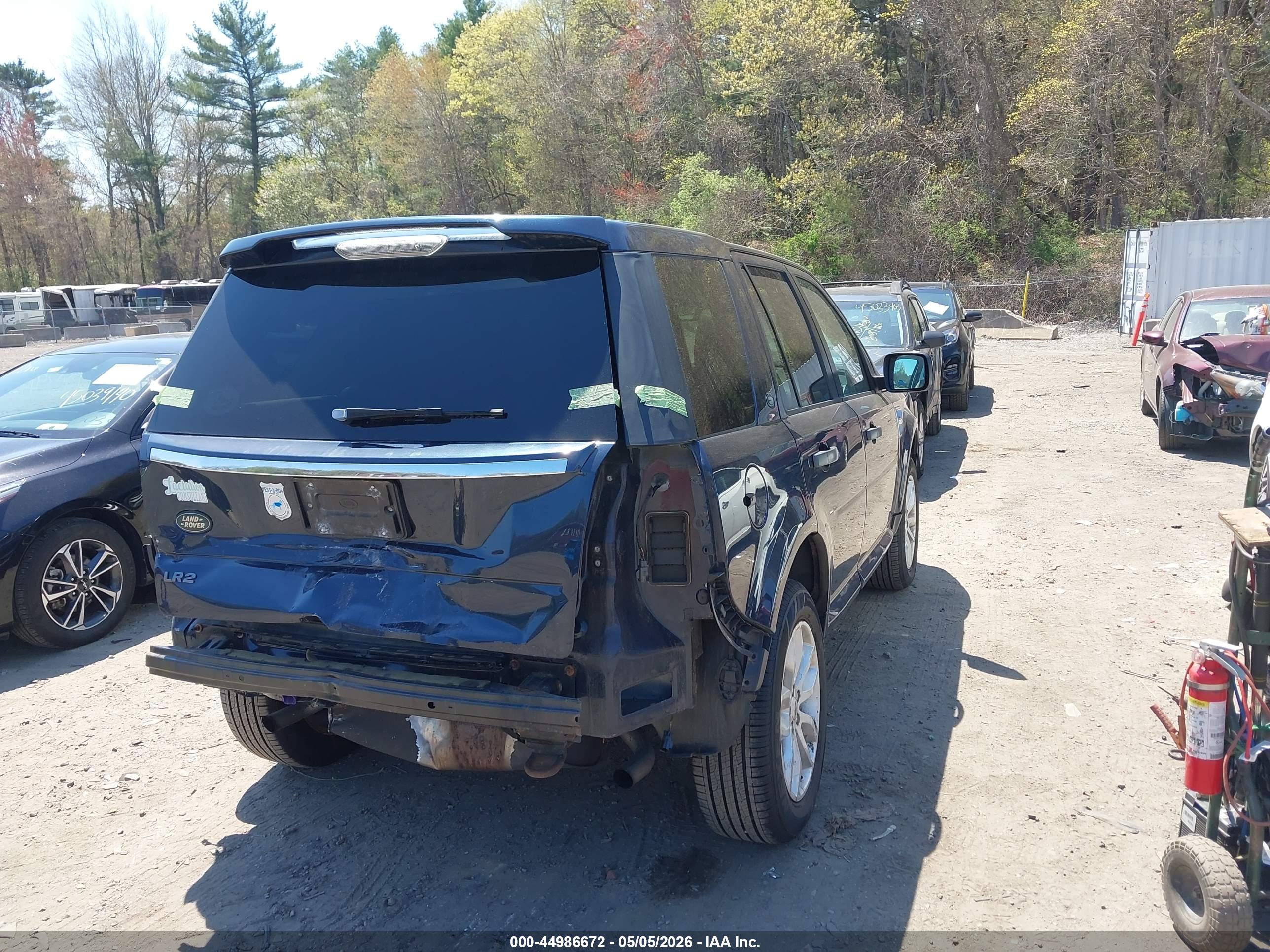 LAND ROVER image 4