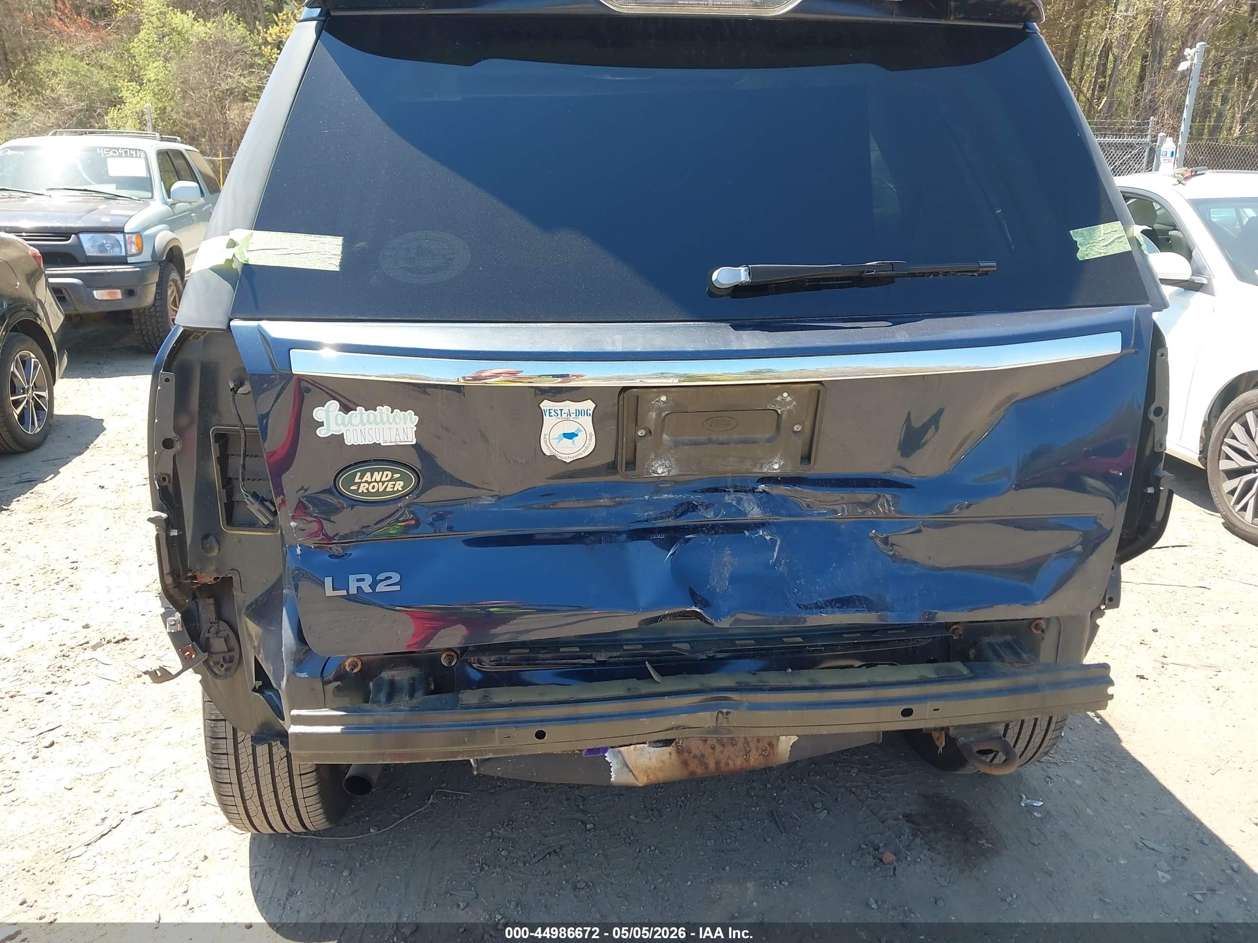 LAND ROVER image 6
