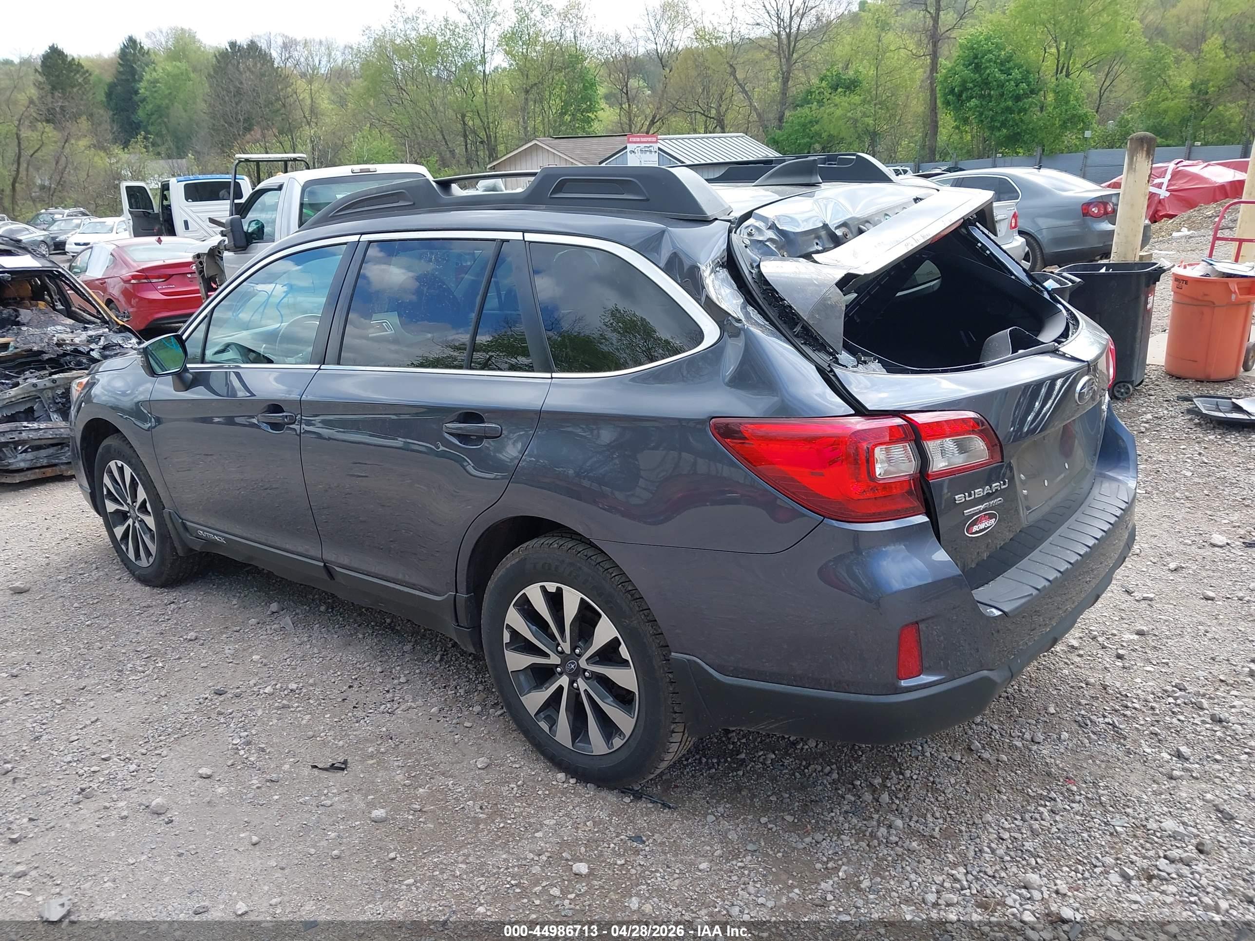 SUBARU OUTBACK image 3