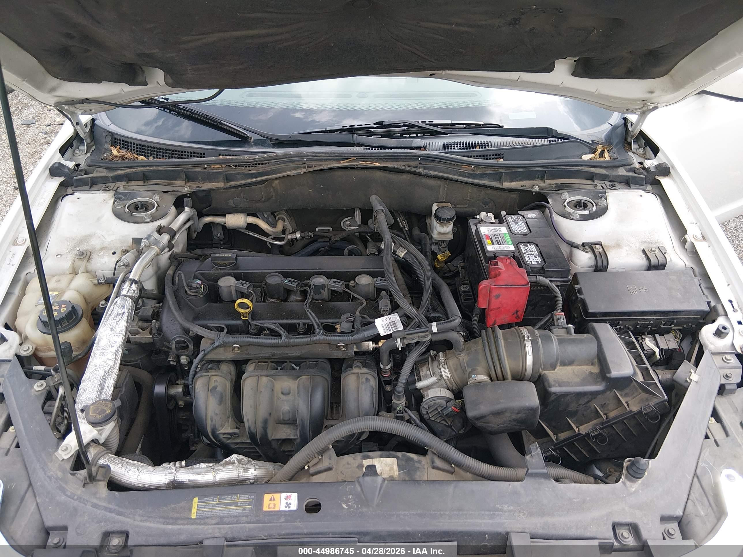 FORD FUSION image 10
