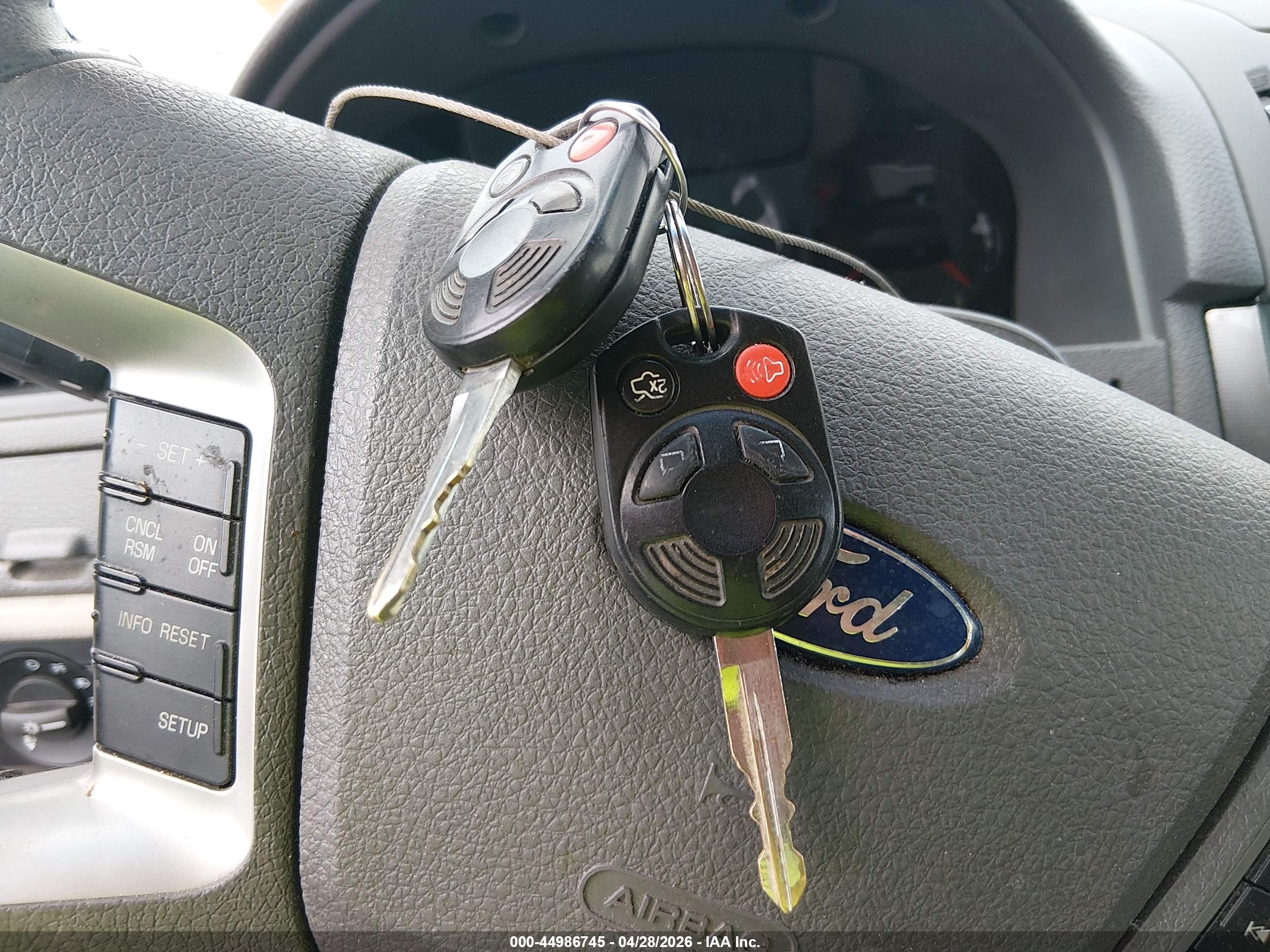 FORD FUSION image 11