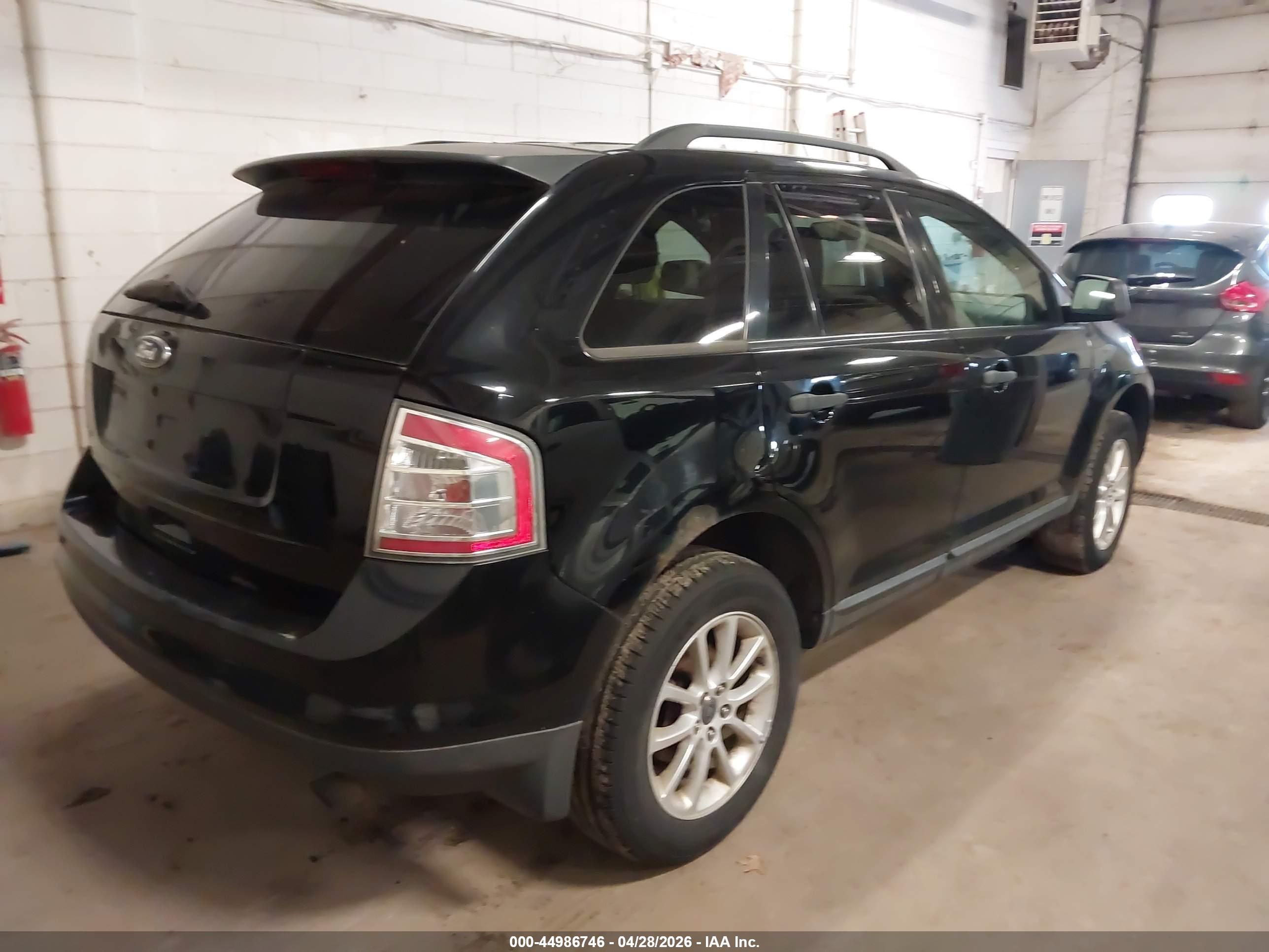 FORD EDGE image 4