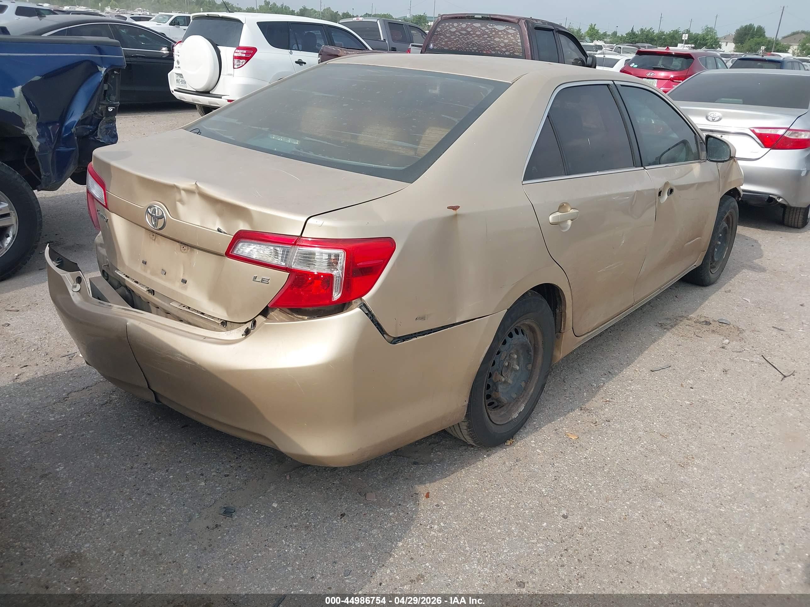 TOYOTA CAMRY image 4