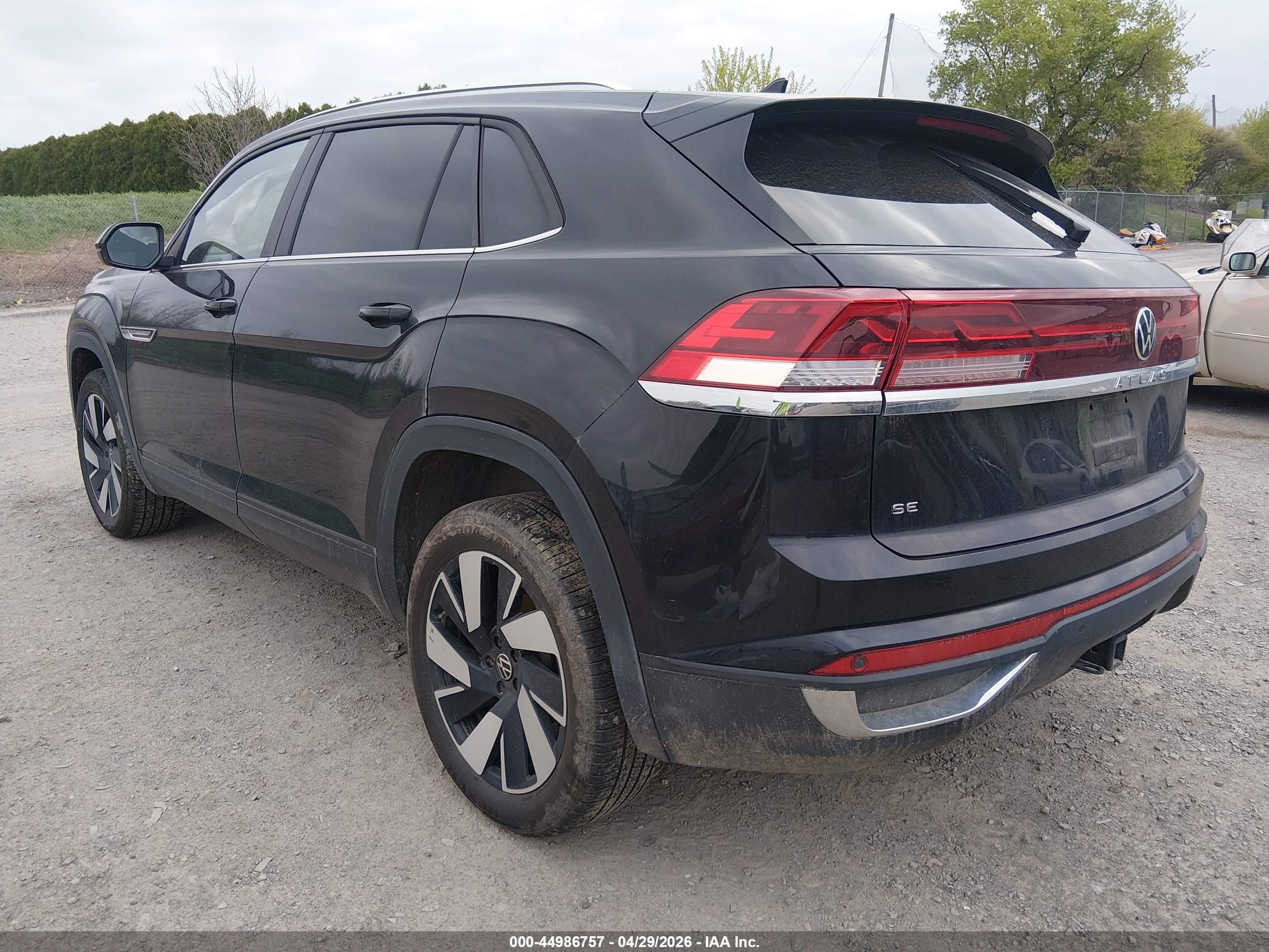 VOLKSWAGEN ATLAS image 3