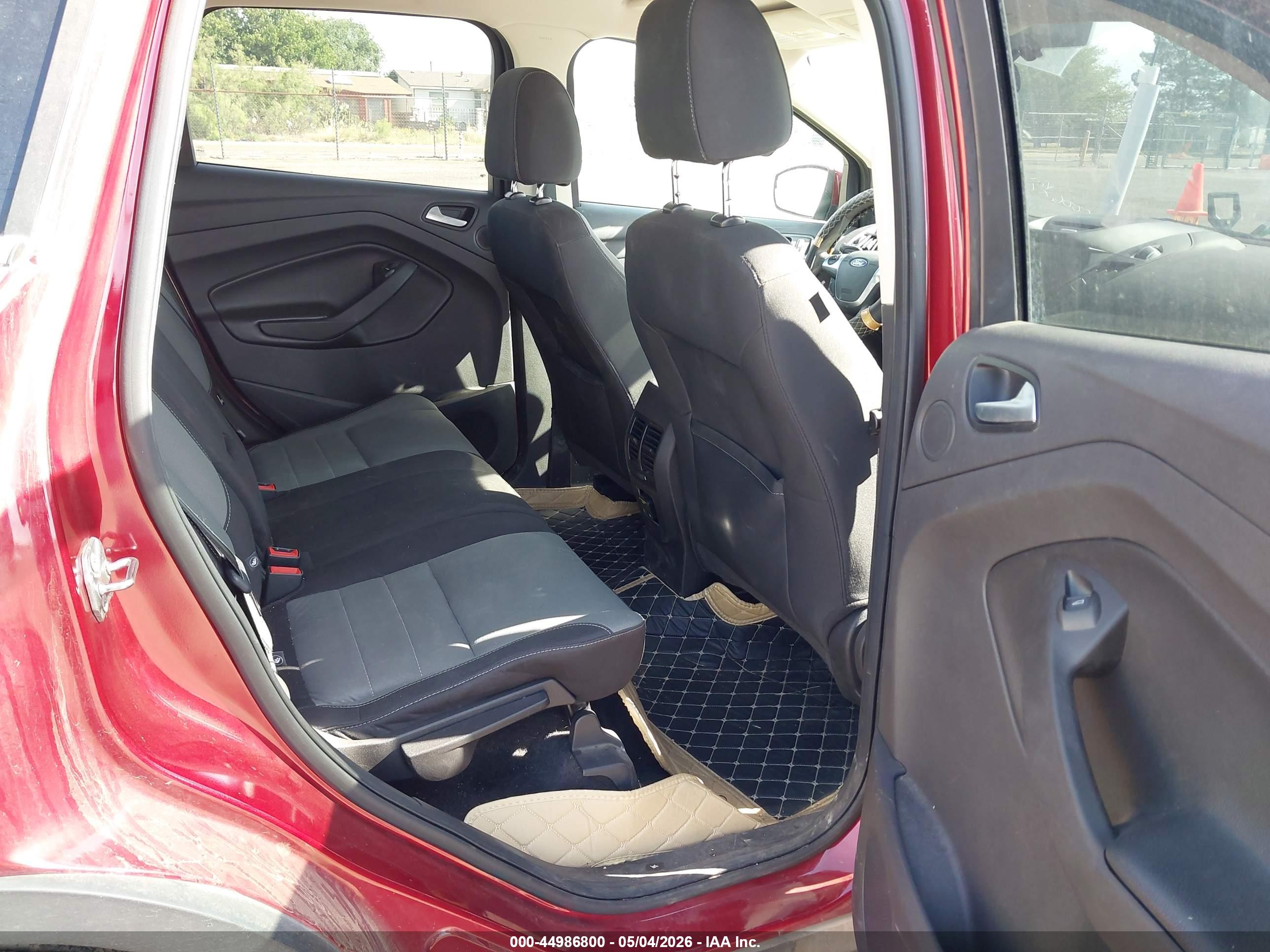 FORD ESCAPE image 8