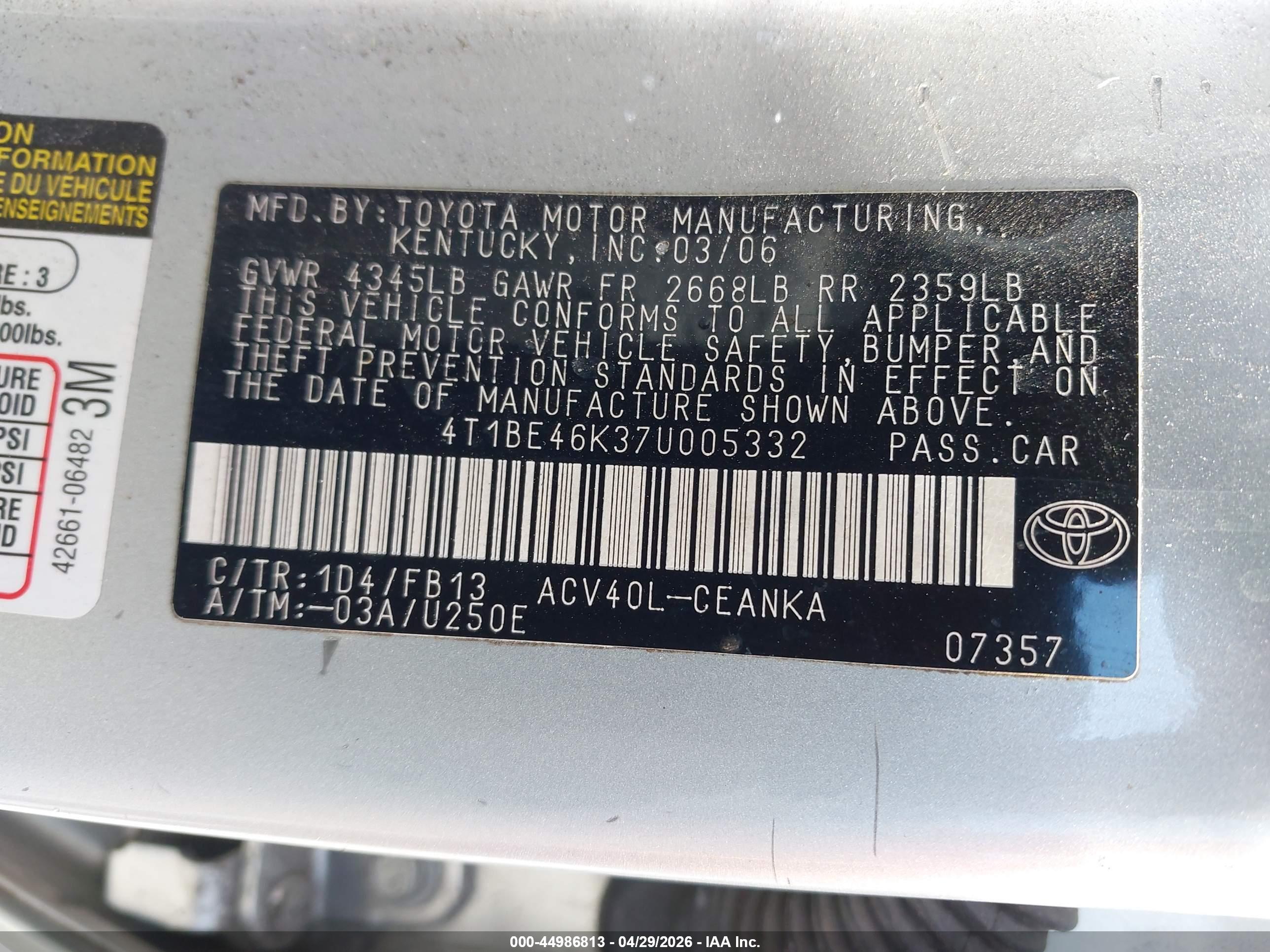 TOYOTA CAMRY image 9