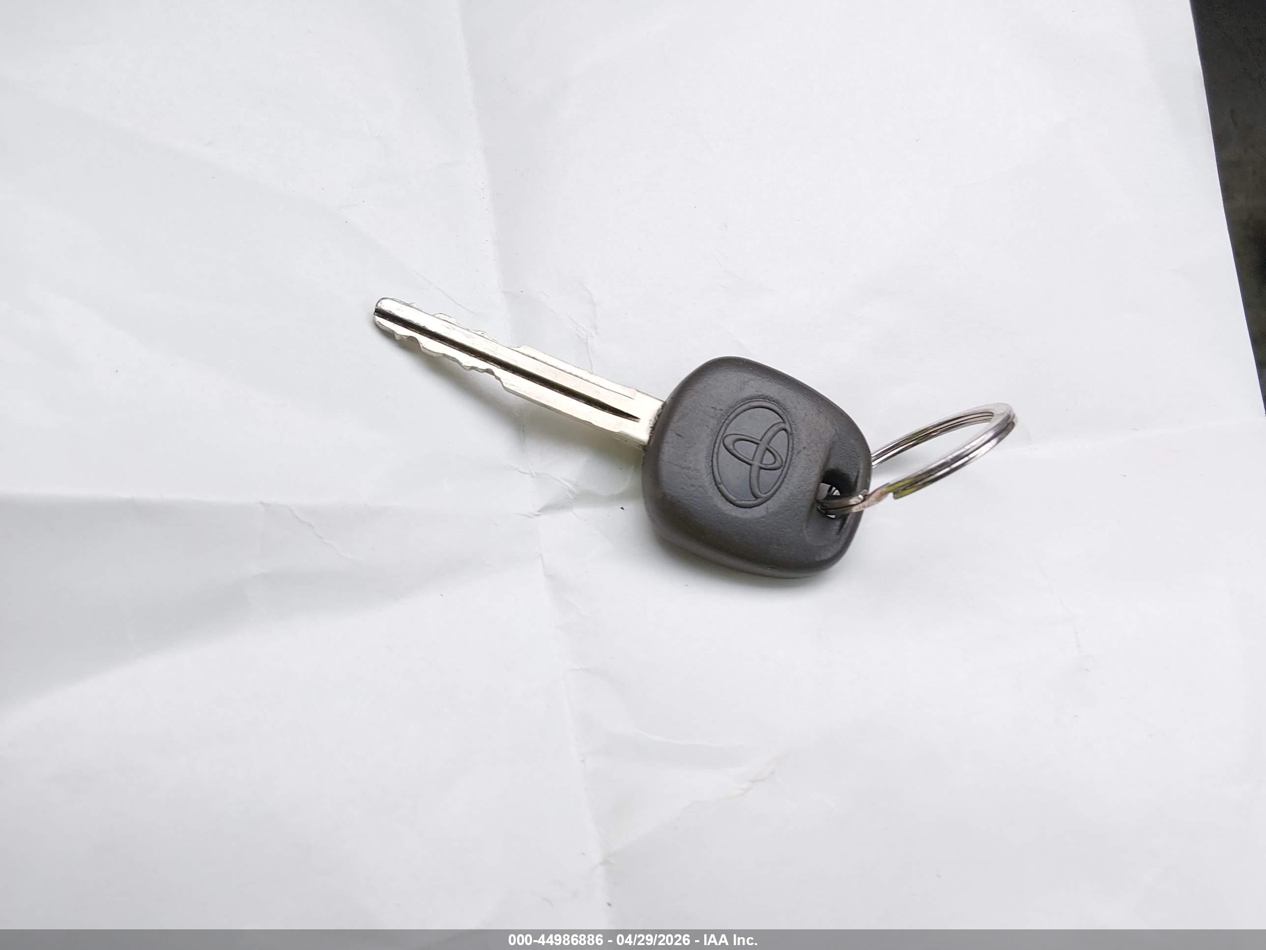 TOYOTA CAMRY image 11