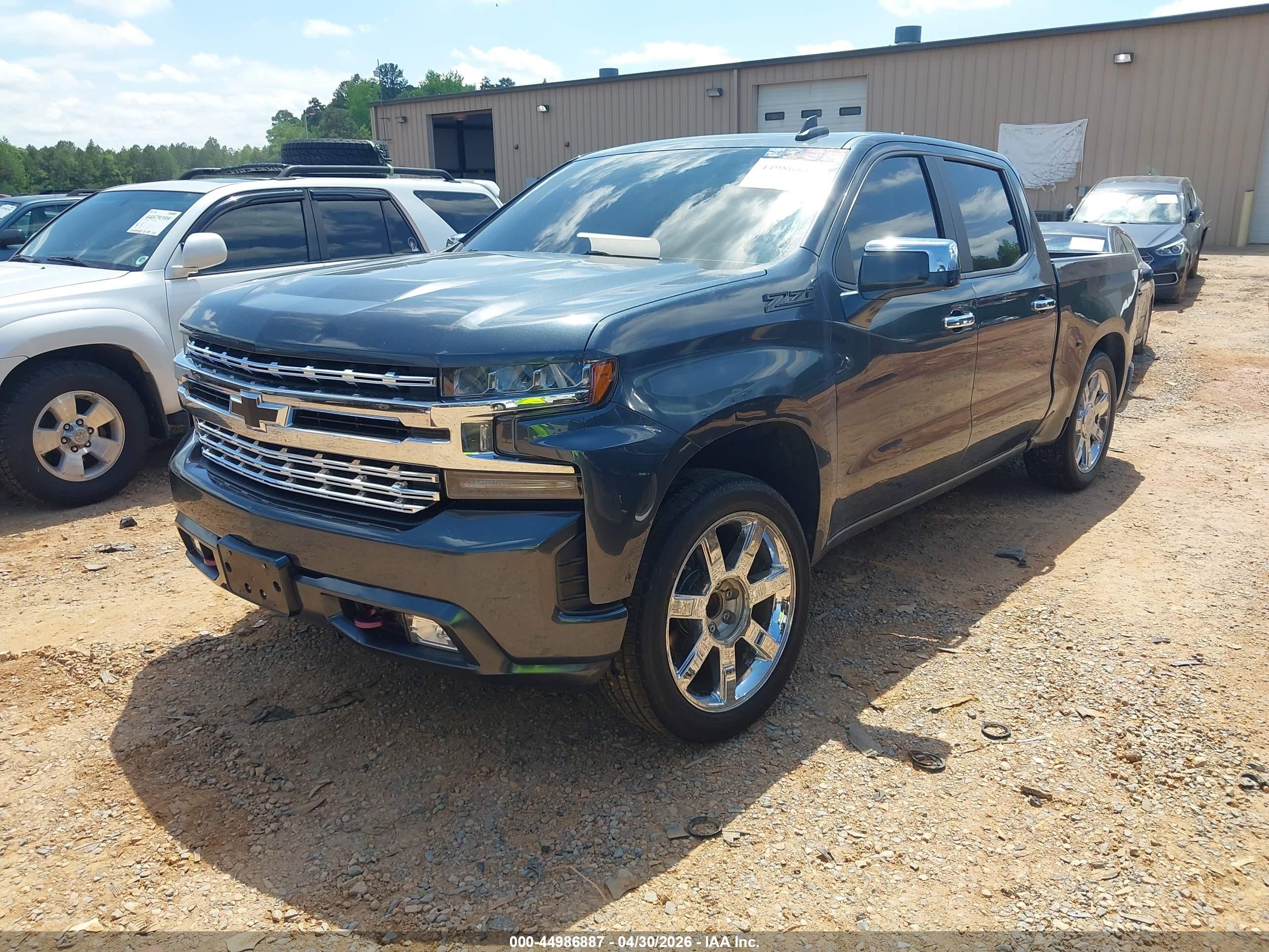 CHEVROLET SILVERADO image 2