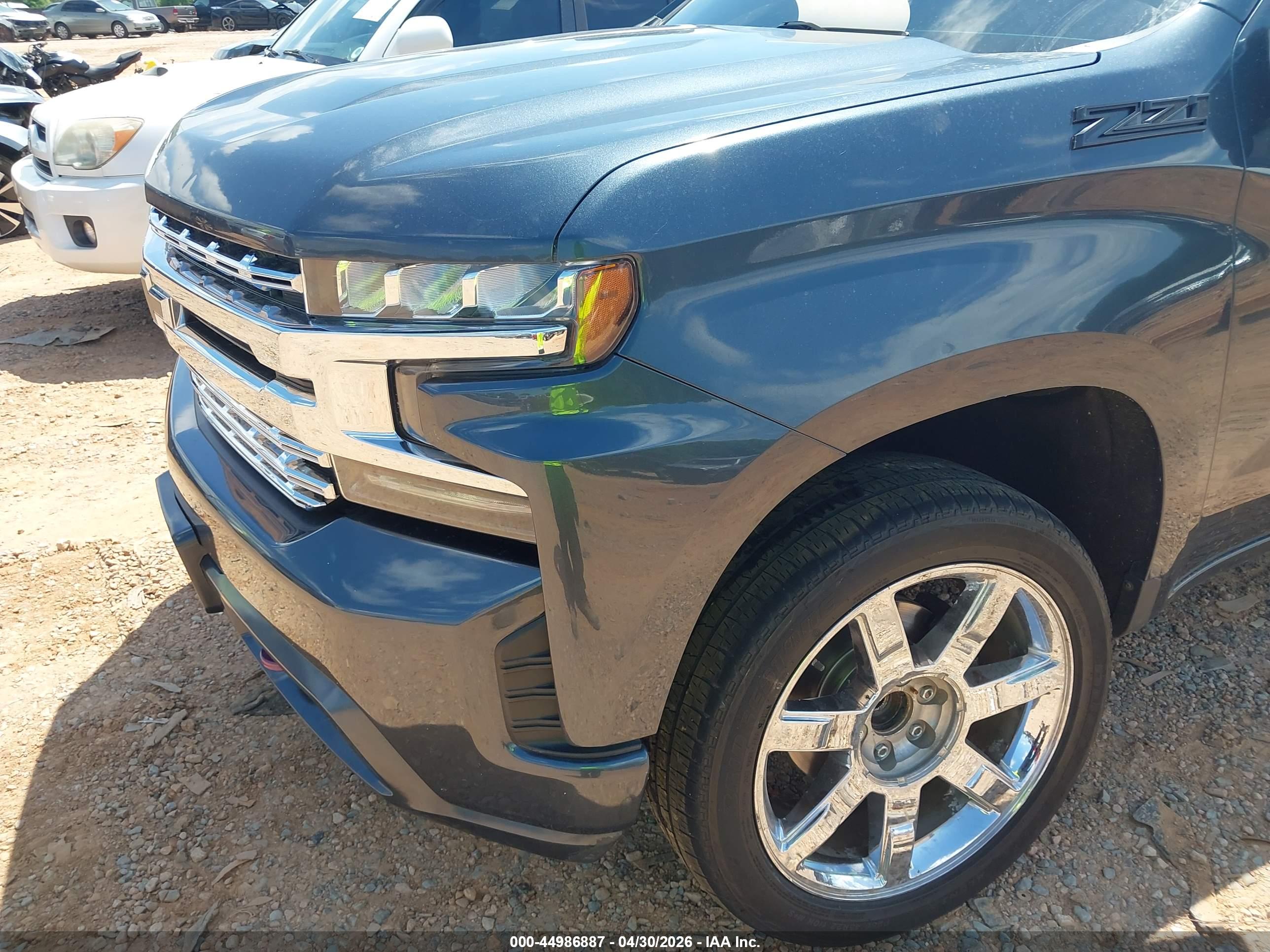 CHEVROLET SILVERADO image 6