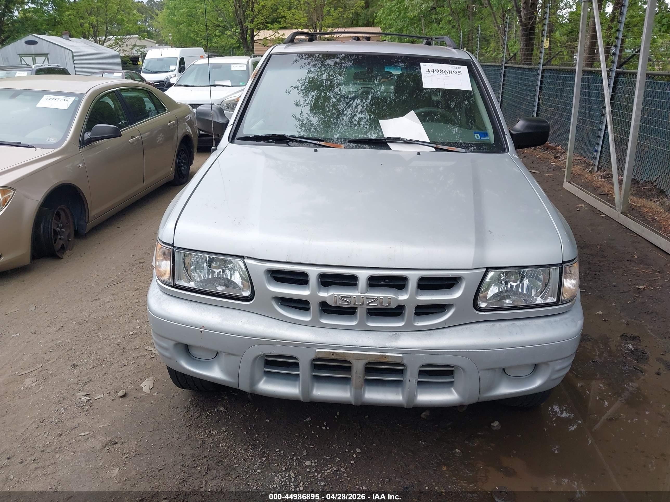 ISUZU RODEO image 6