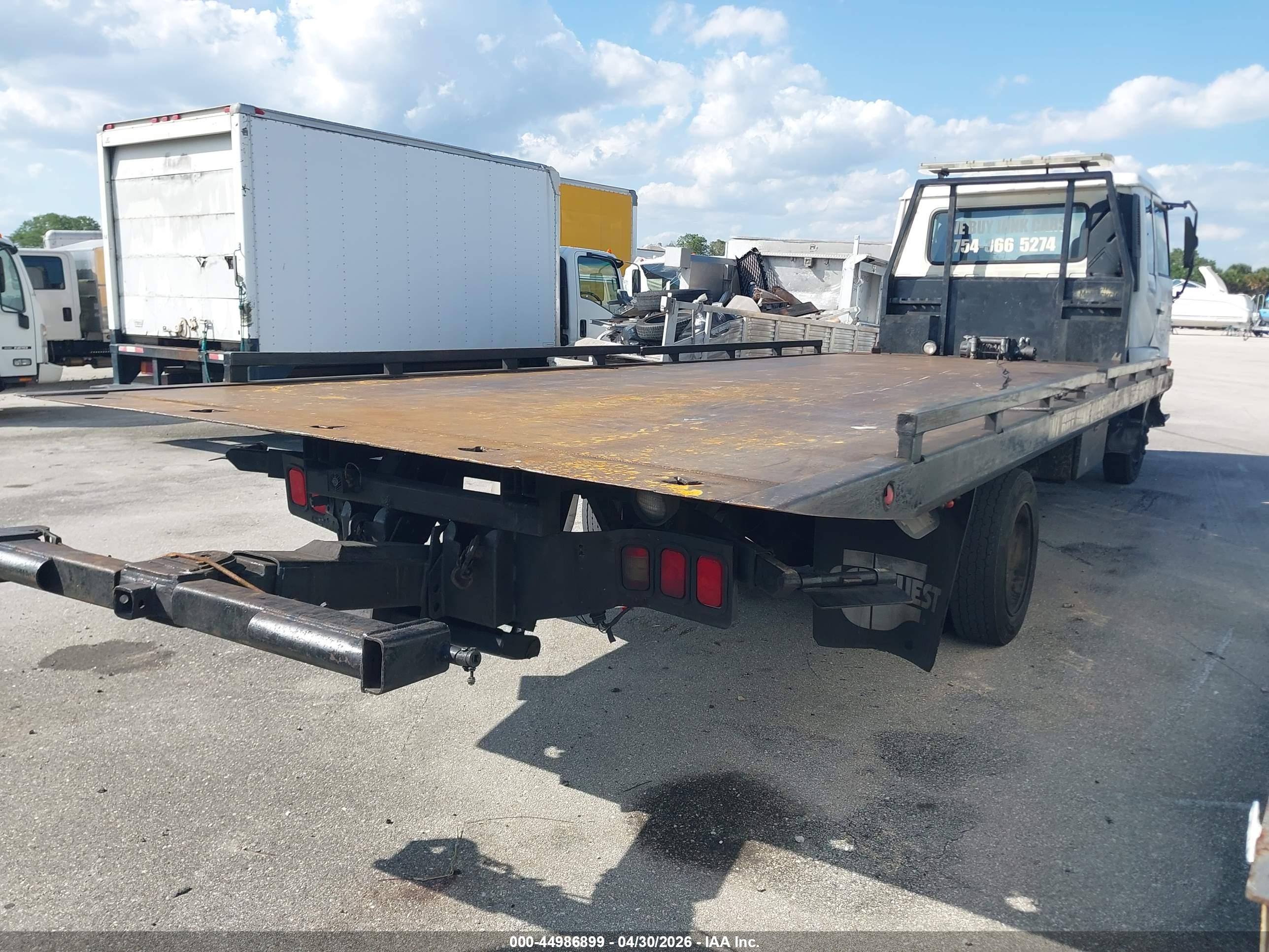 NISSAN DIESEL image 4