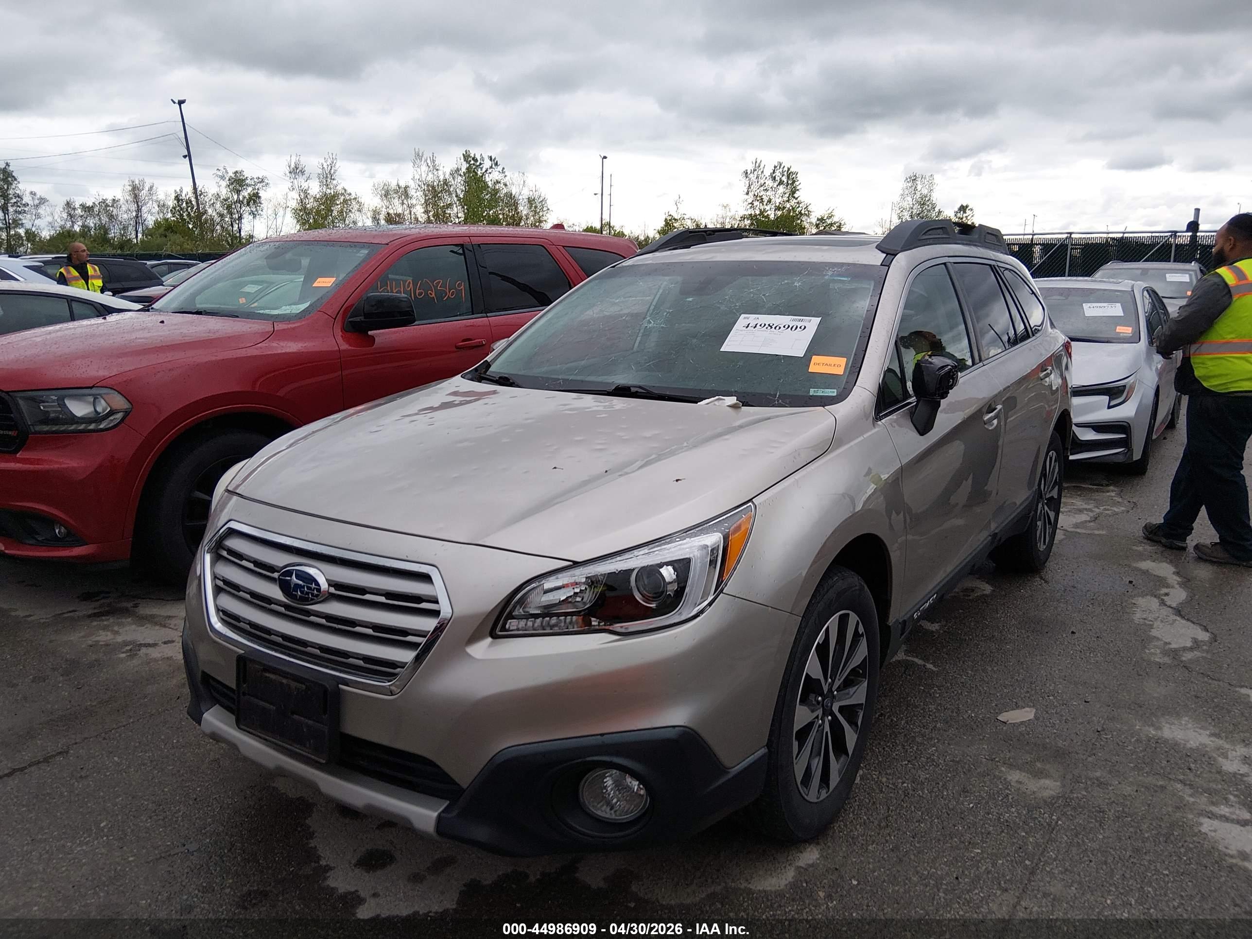 SUBARU OUTBACK image 2
