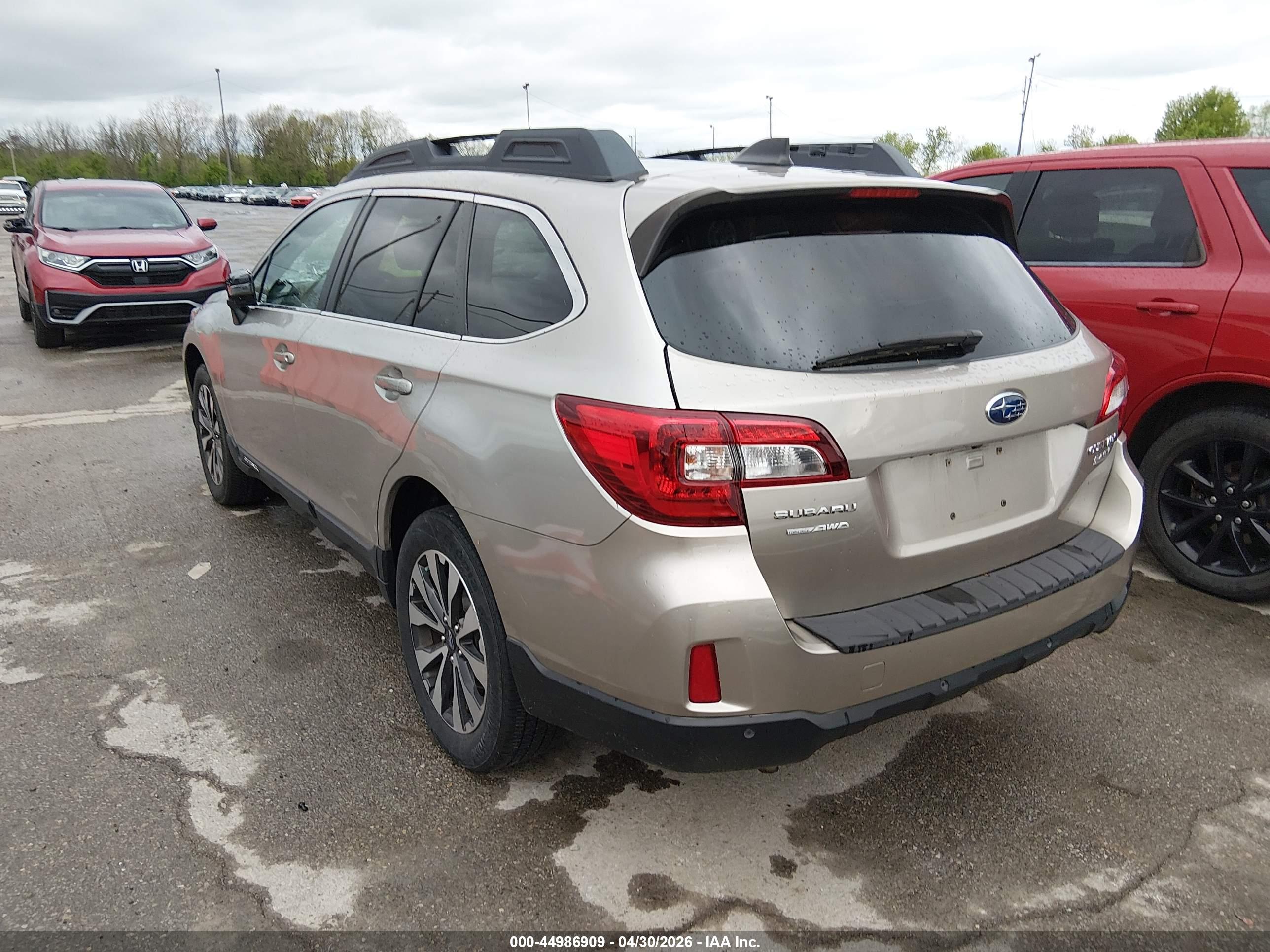 SUBARU OUTBACK image 3