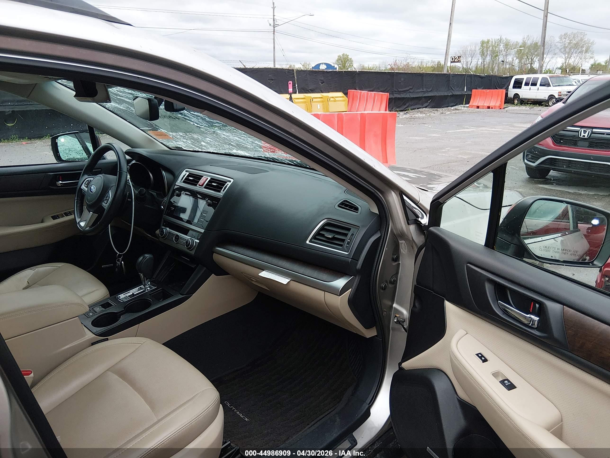 SUBARU OUTBACK image 5