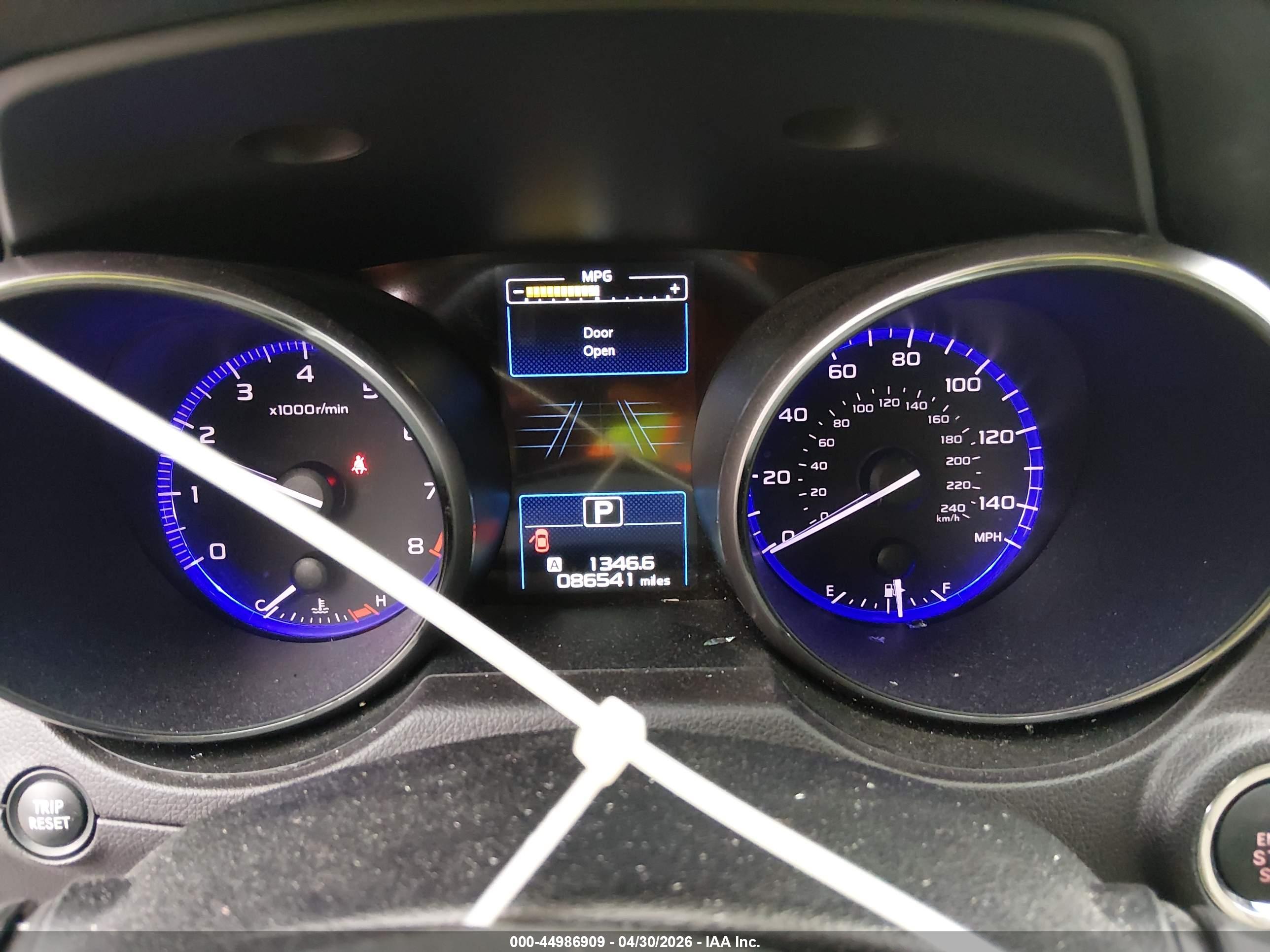 SUBARU OUTBACK image 7